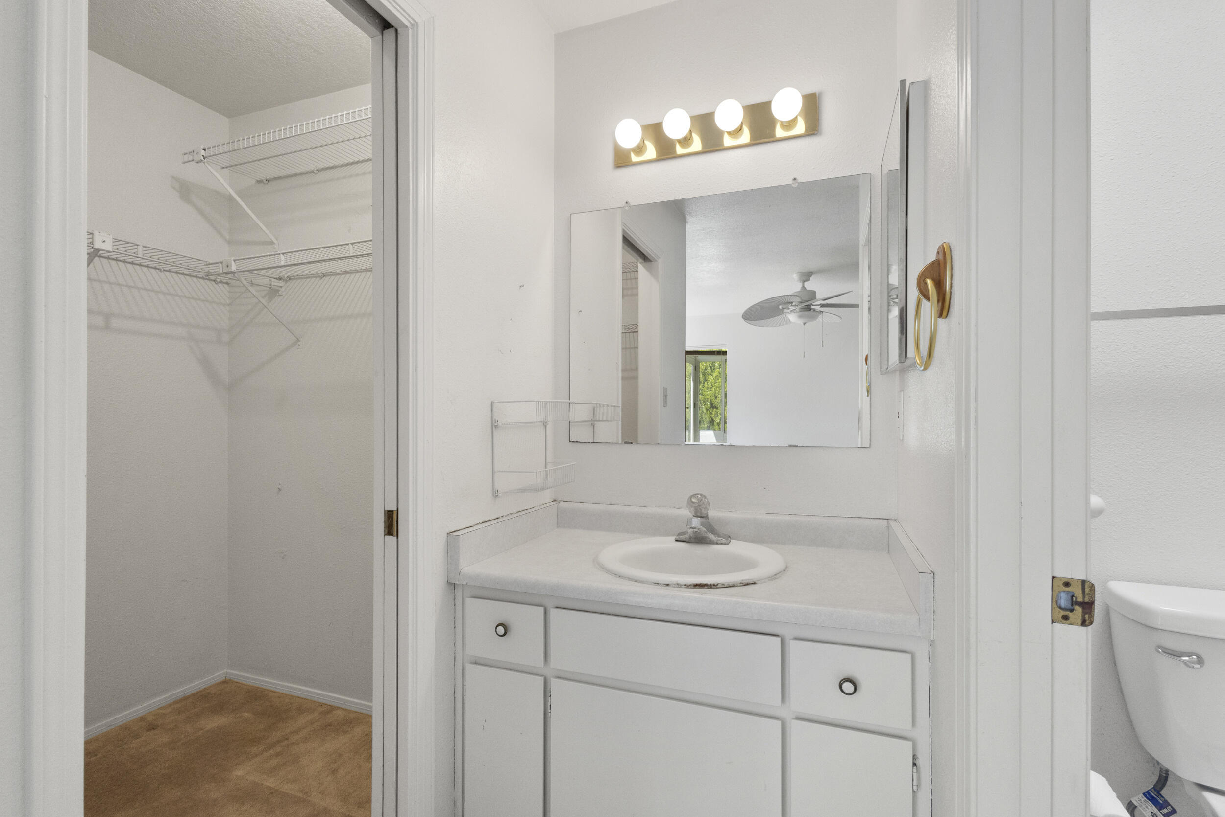 6549 CLIFFROSE Road NW