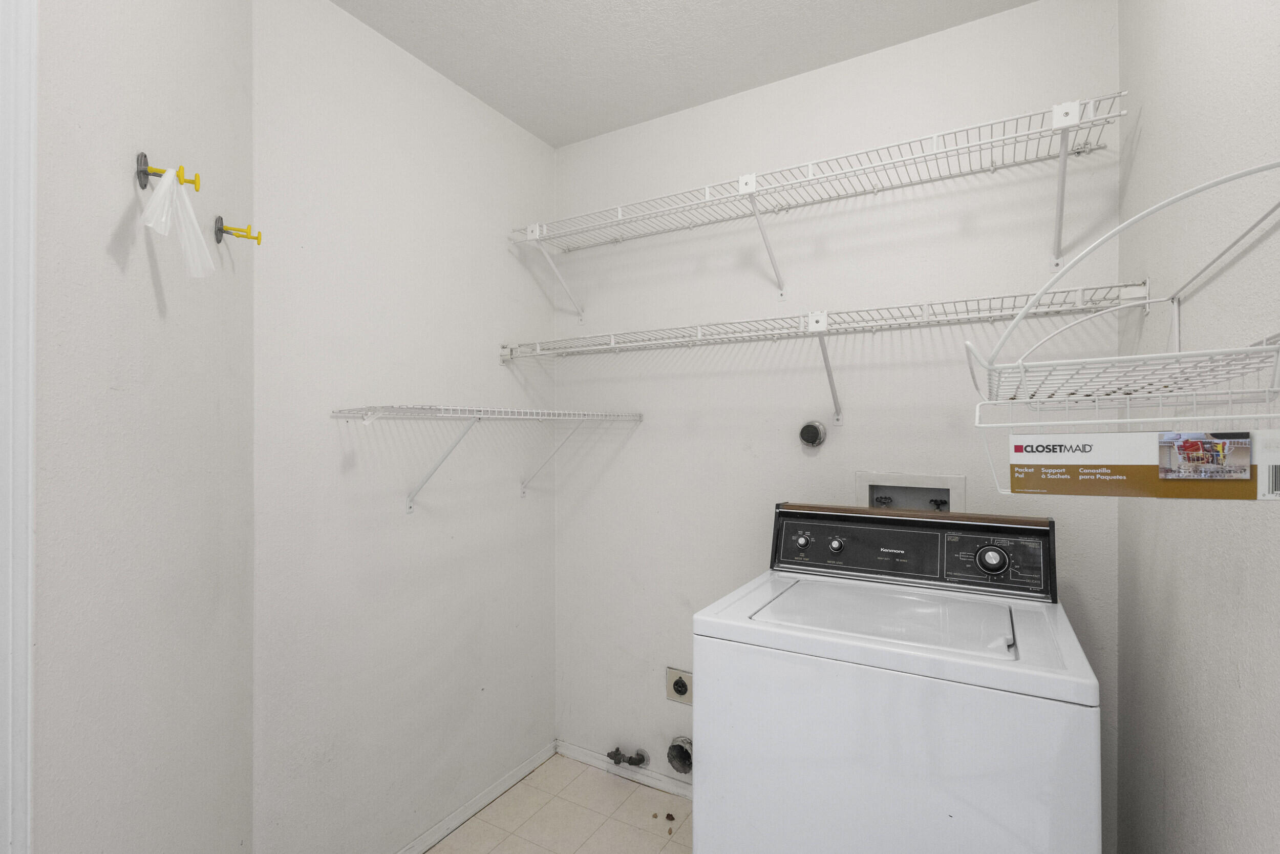 6549 CLIFFROSE Road NW