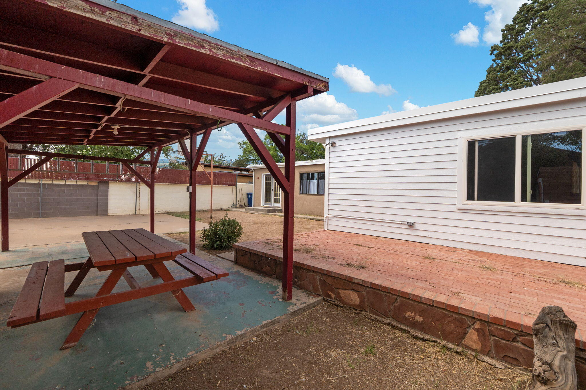 4908 PALO DURO Avenue NE