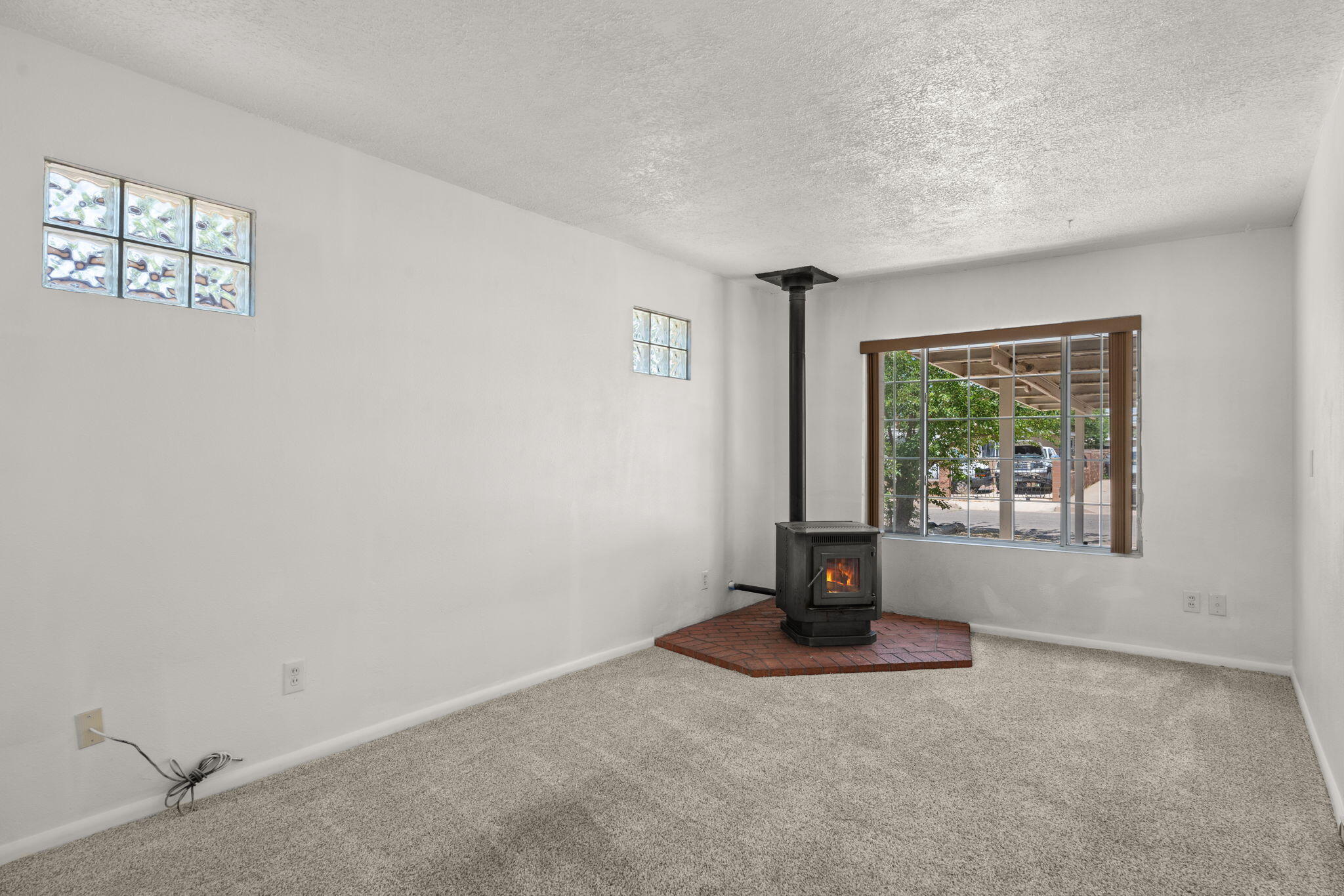 4908 PALO DURO Avenue NE