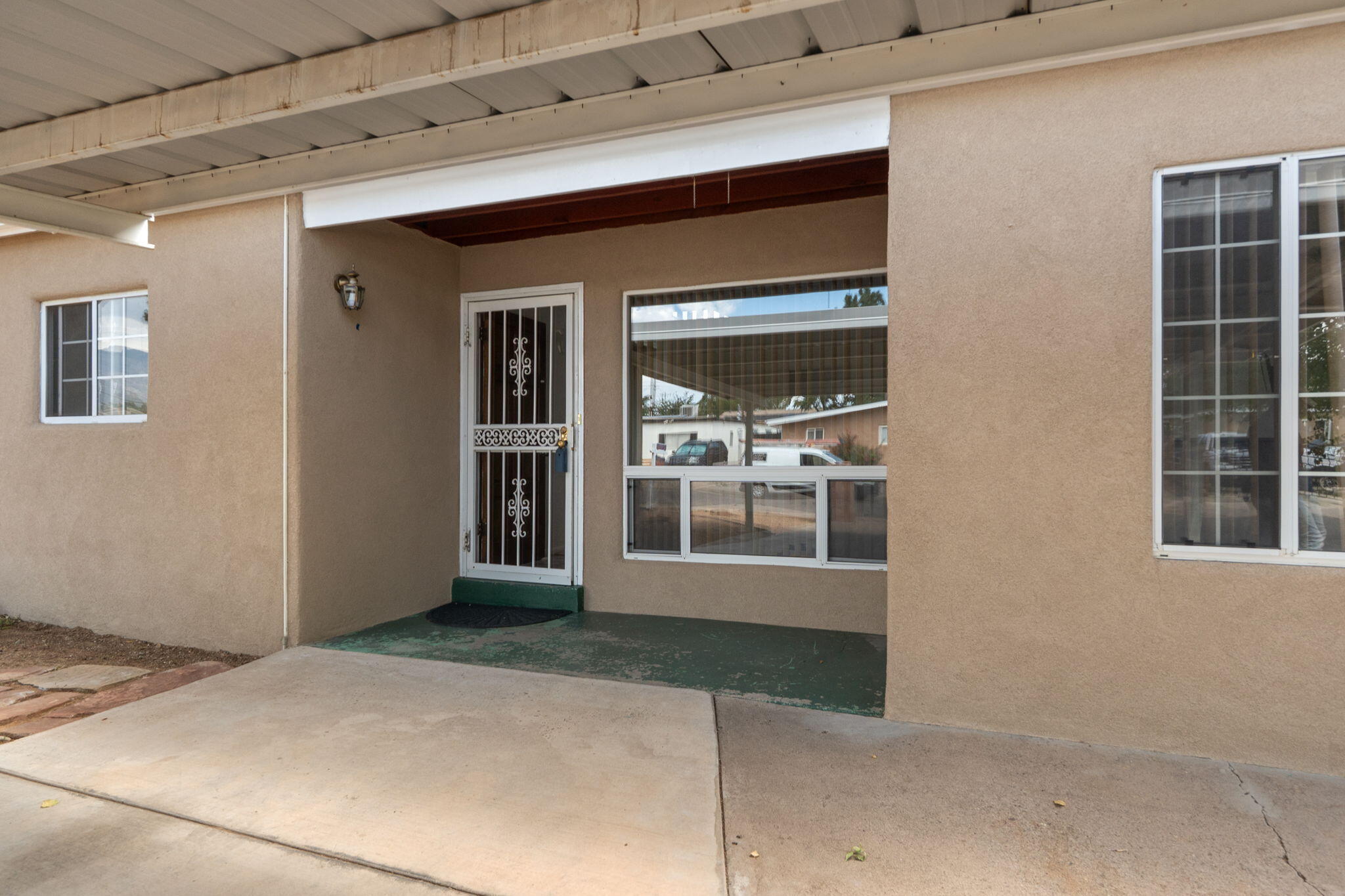 4908 PALO DURO Avenue NE