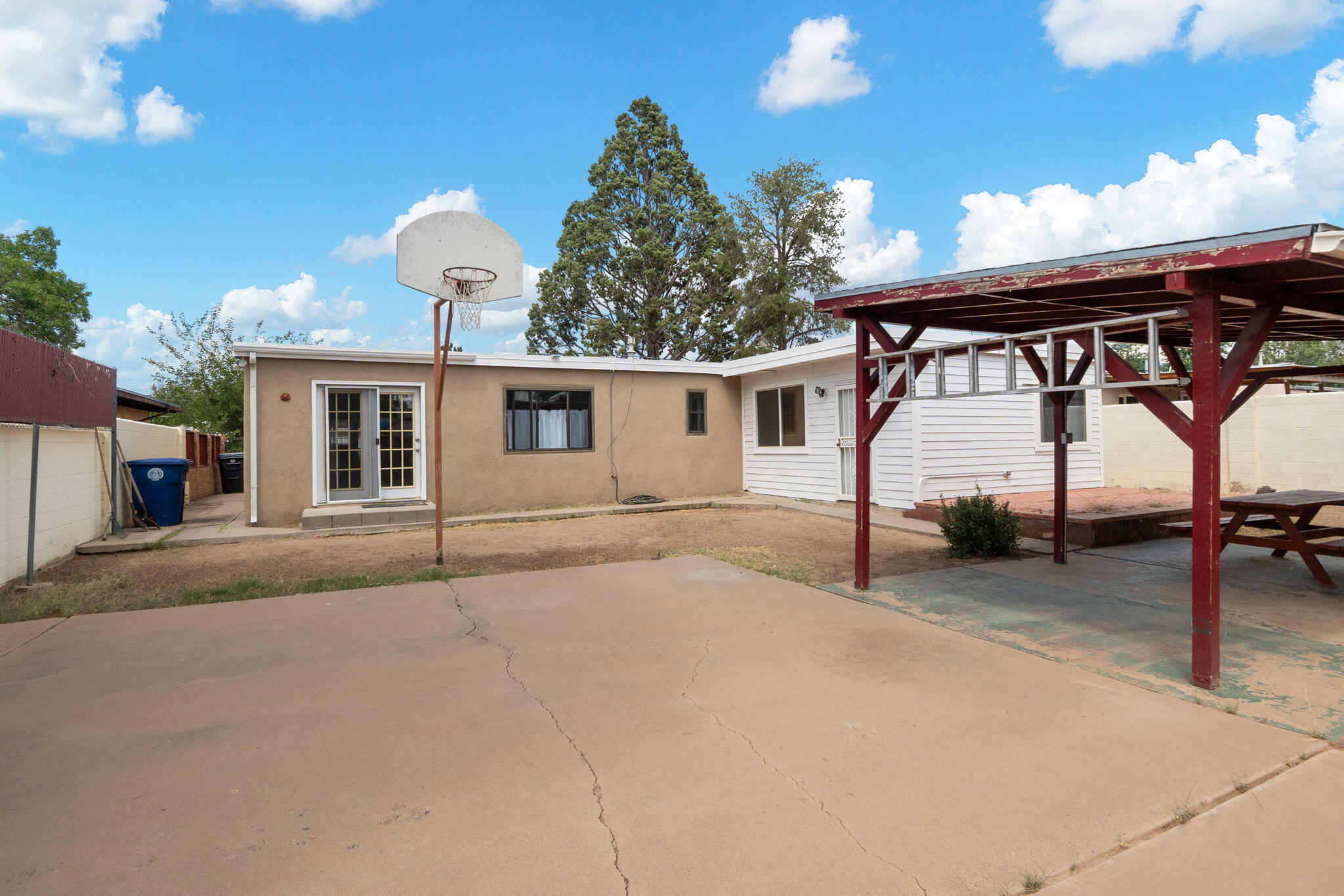 4908 PALO DURO Avenue NE