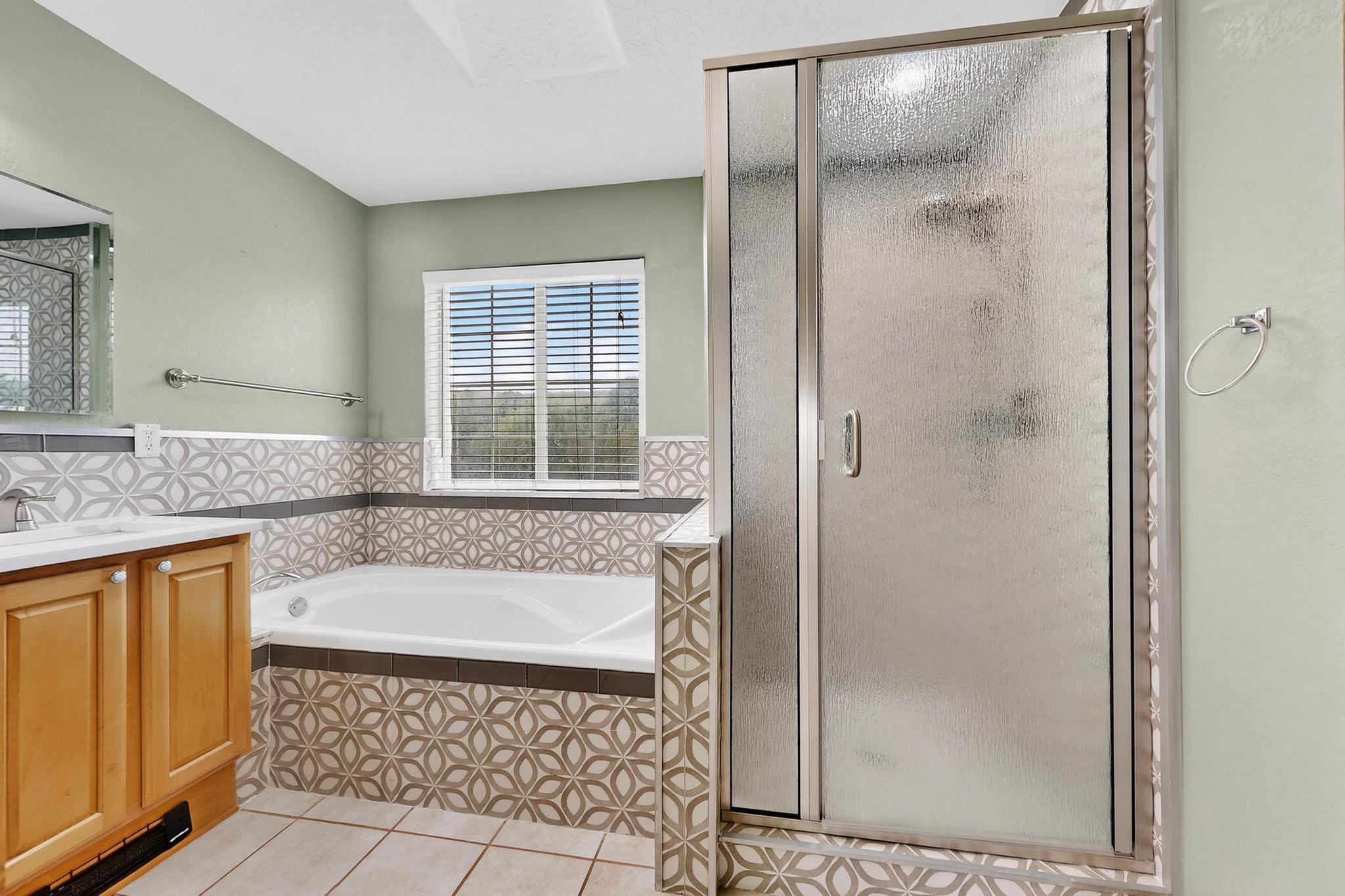 6 WESTERN SADDLE Drive