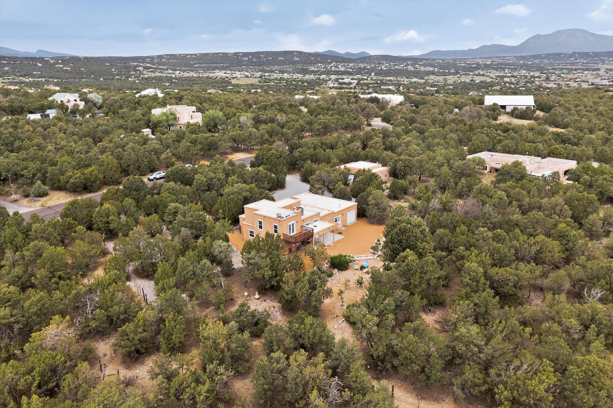 6 WESTERN SADDLE Drive