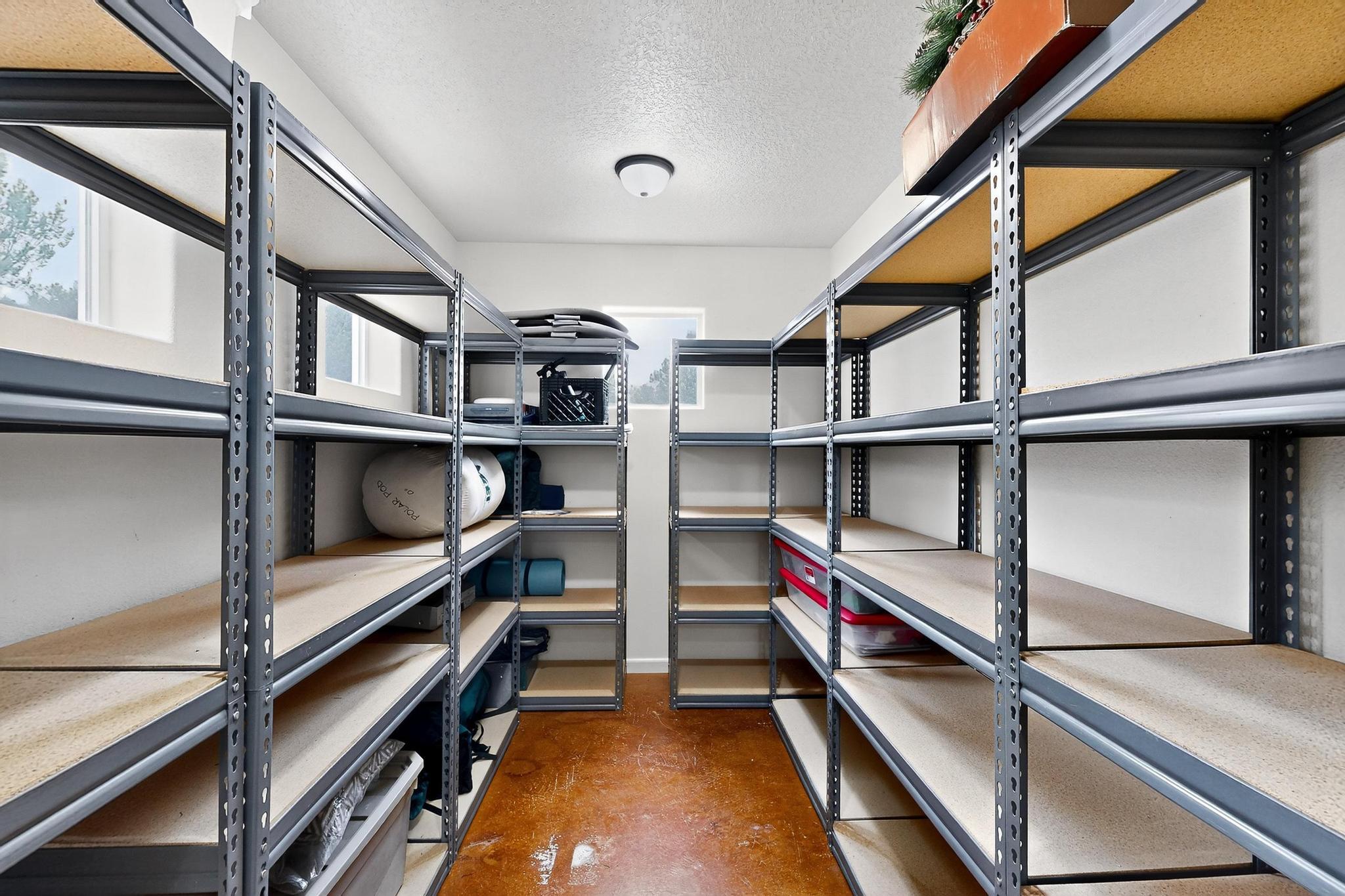 6 WESTERN SADDLE Drive