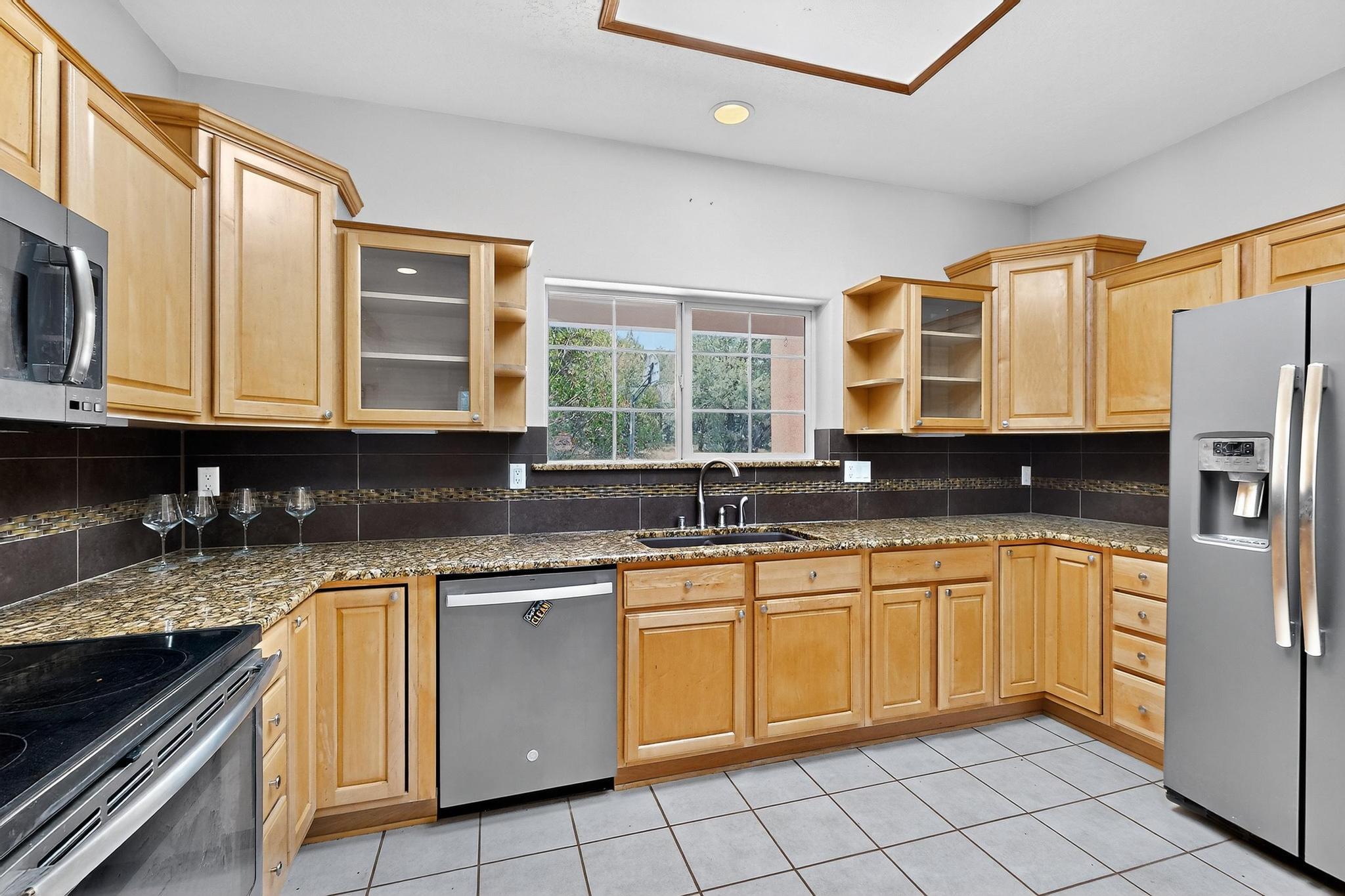 6 WESTERN SADDLE Drive