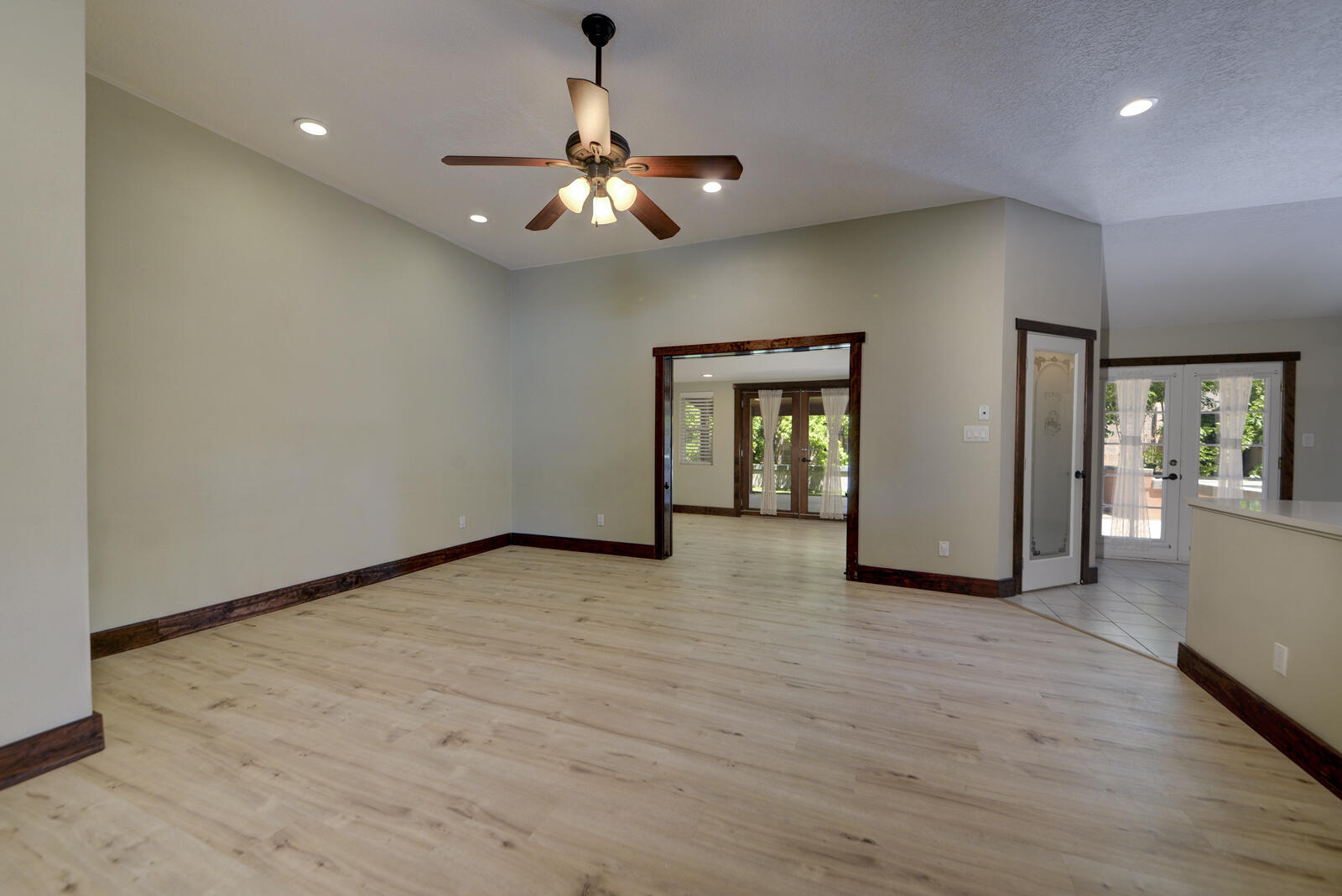 7520 ROSETTE Drive NW