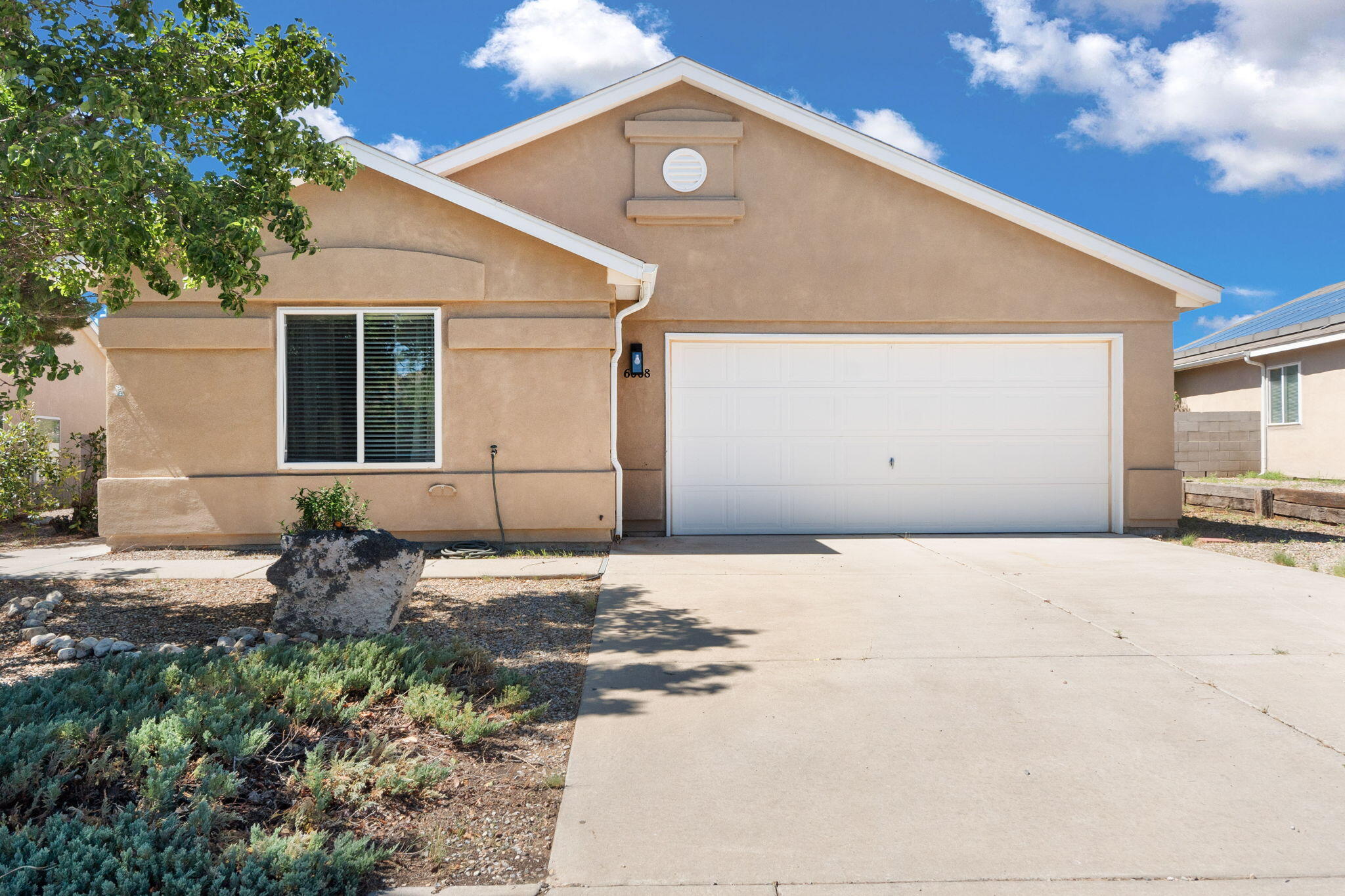 6008 BURGOS Avenue NW