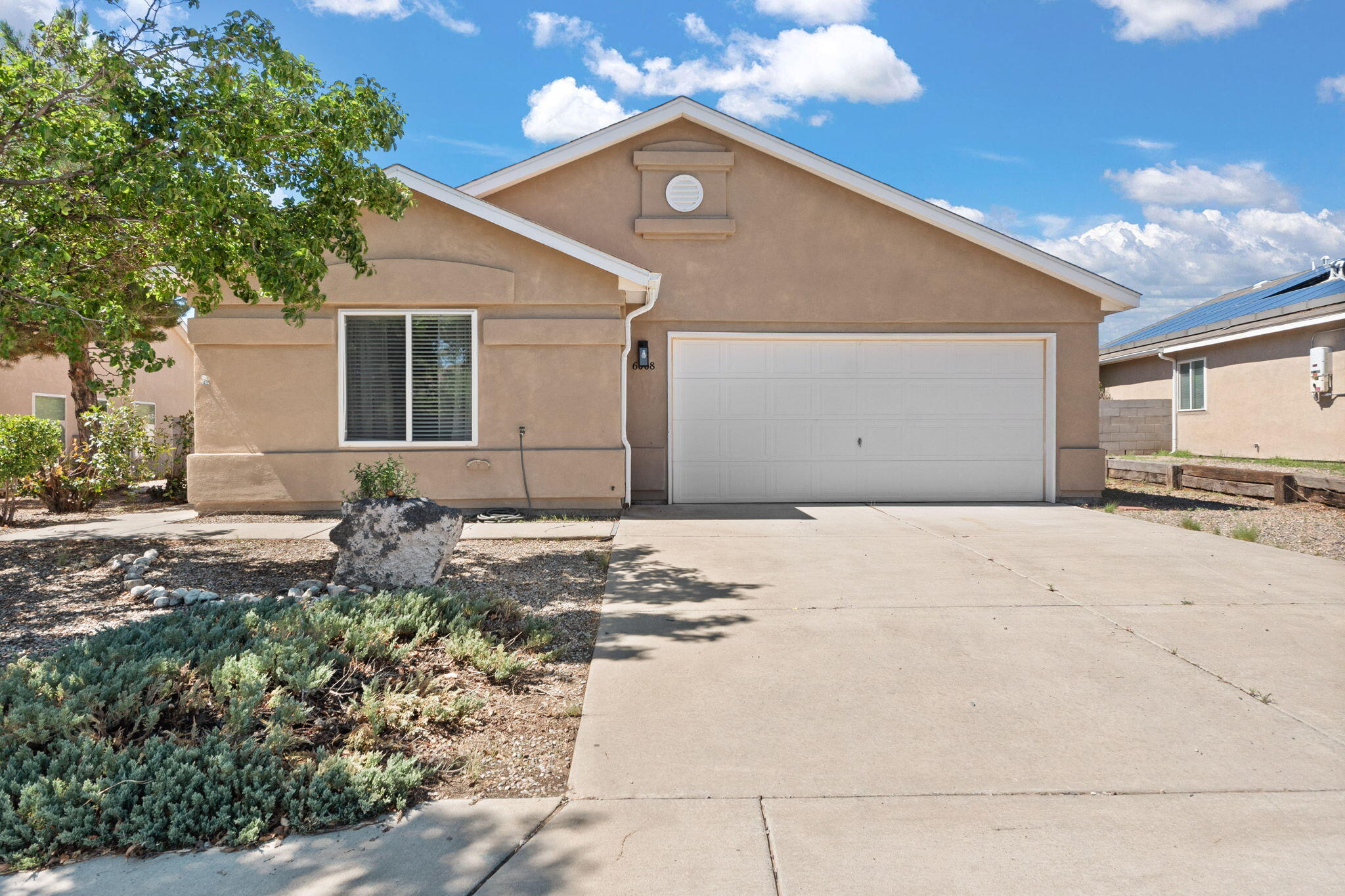 6008 BURGOS Avenue NW