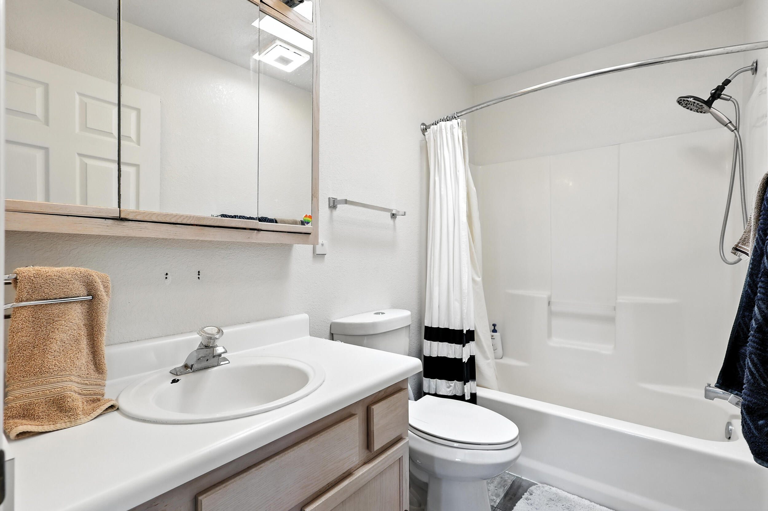 4801 IRVING Boulevard NW 304