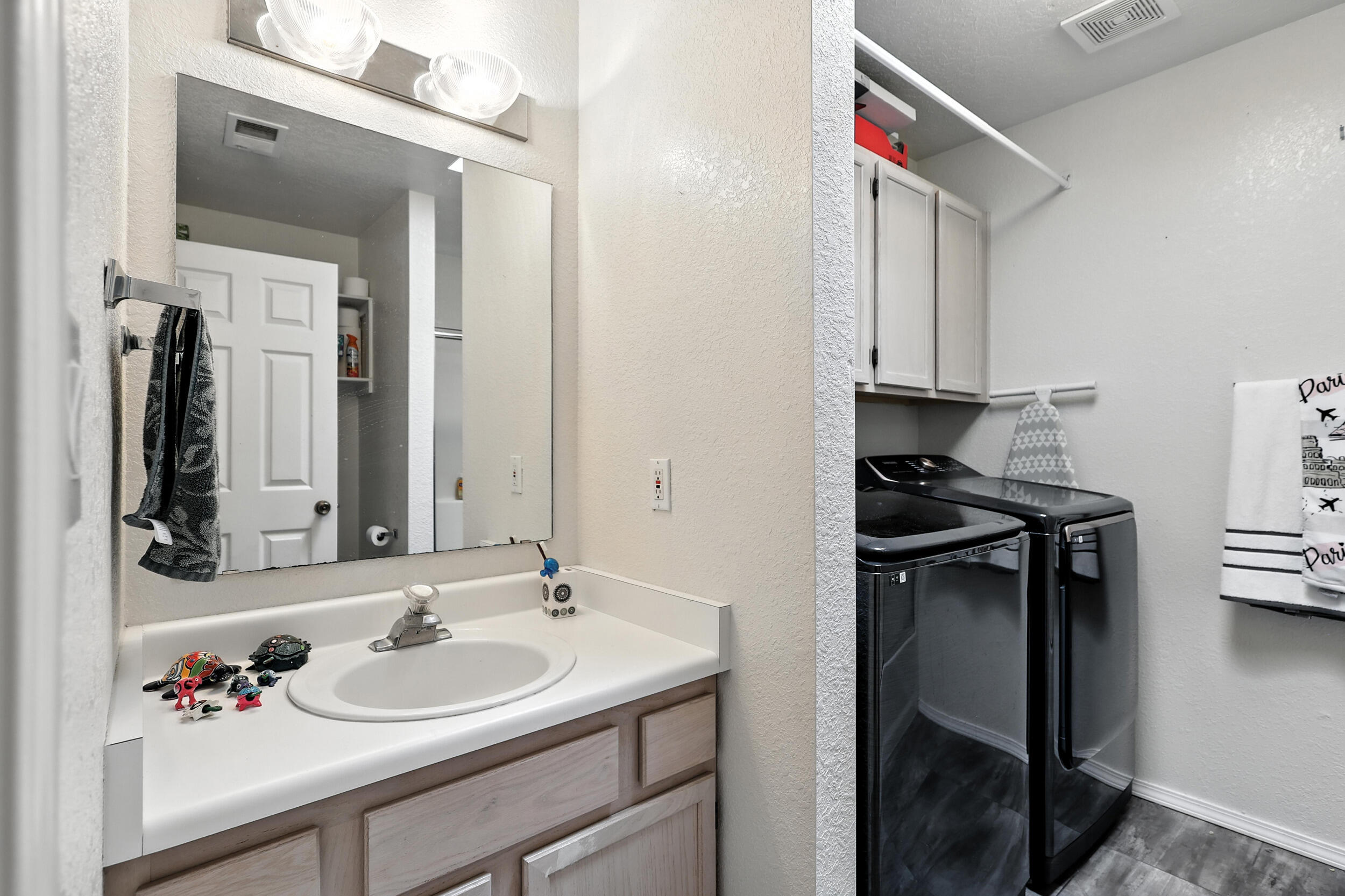 4801 IRVING Boulevard NW 304