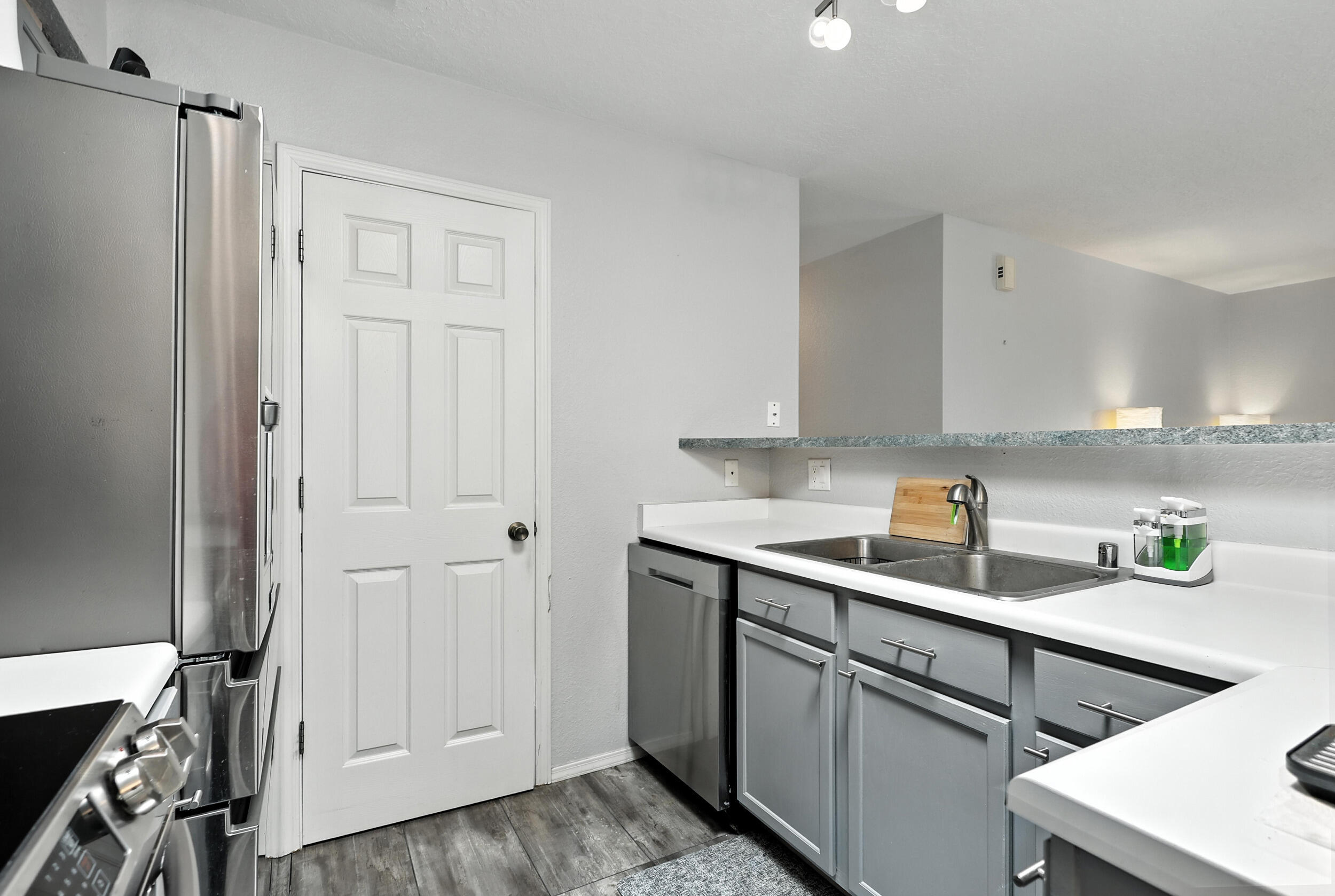 4801 IRVING Boulevard NW 304