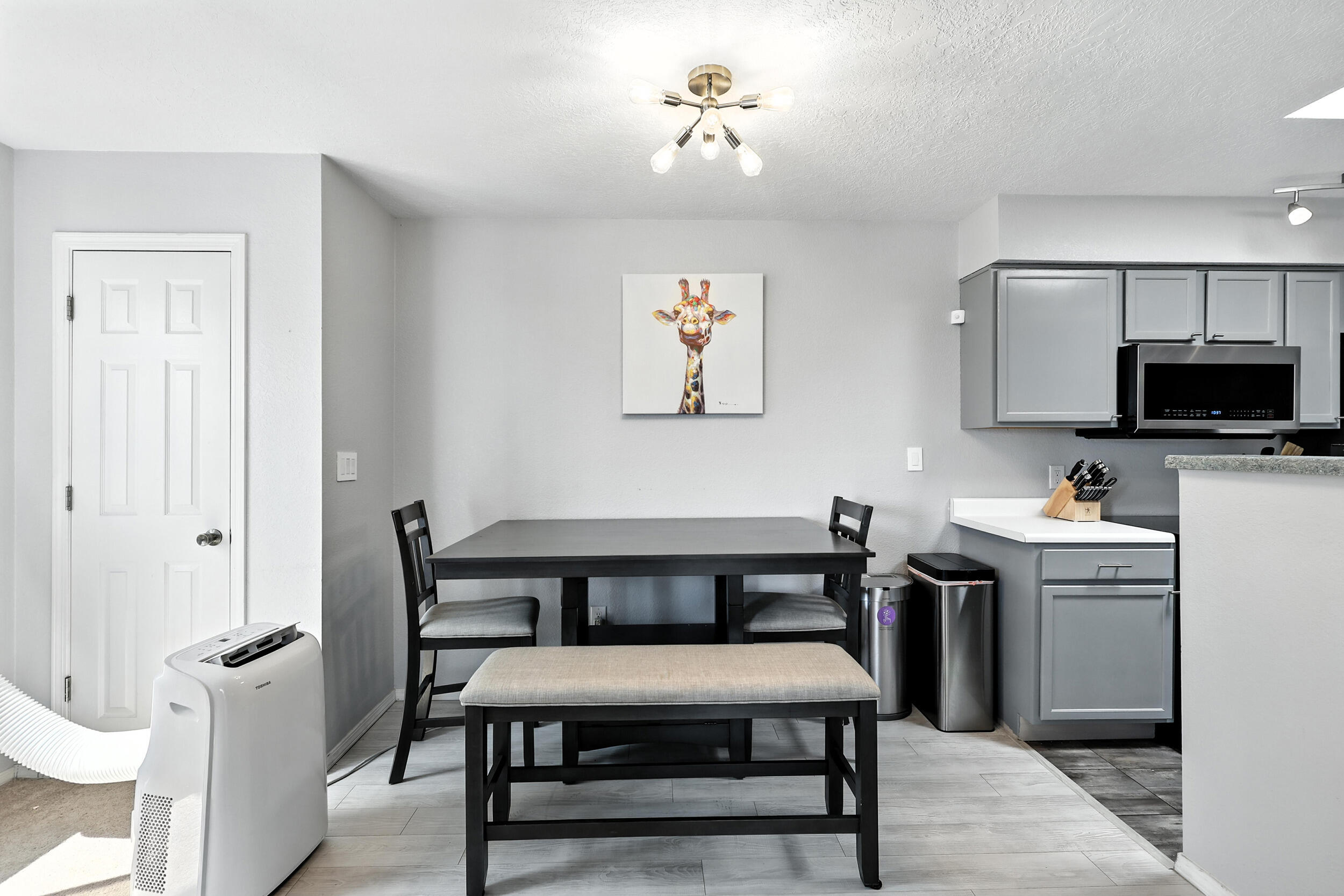 4801 IRVING Boulevard NW 304