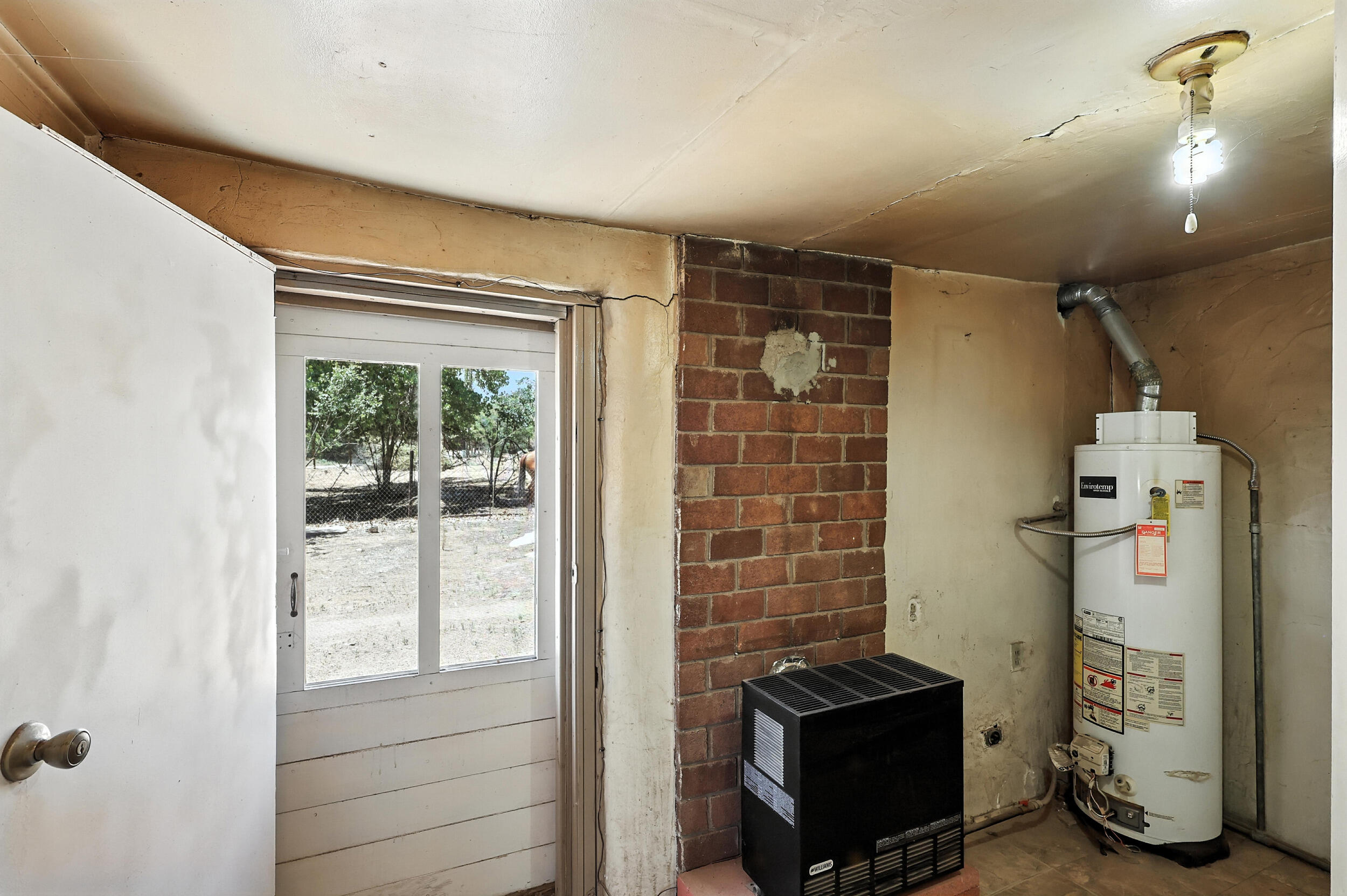 921 Frances Lane