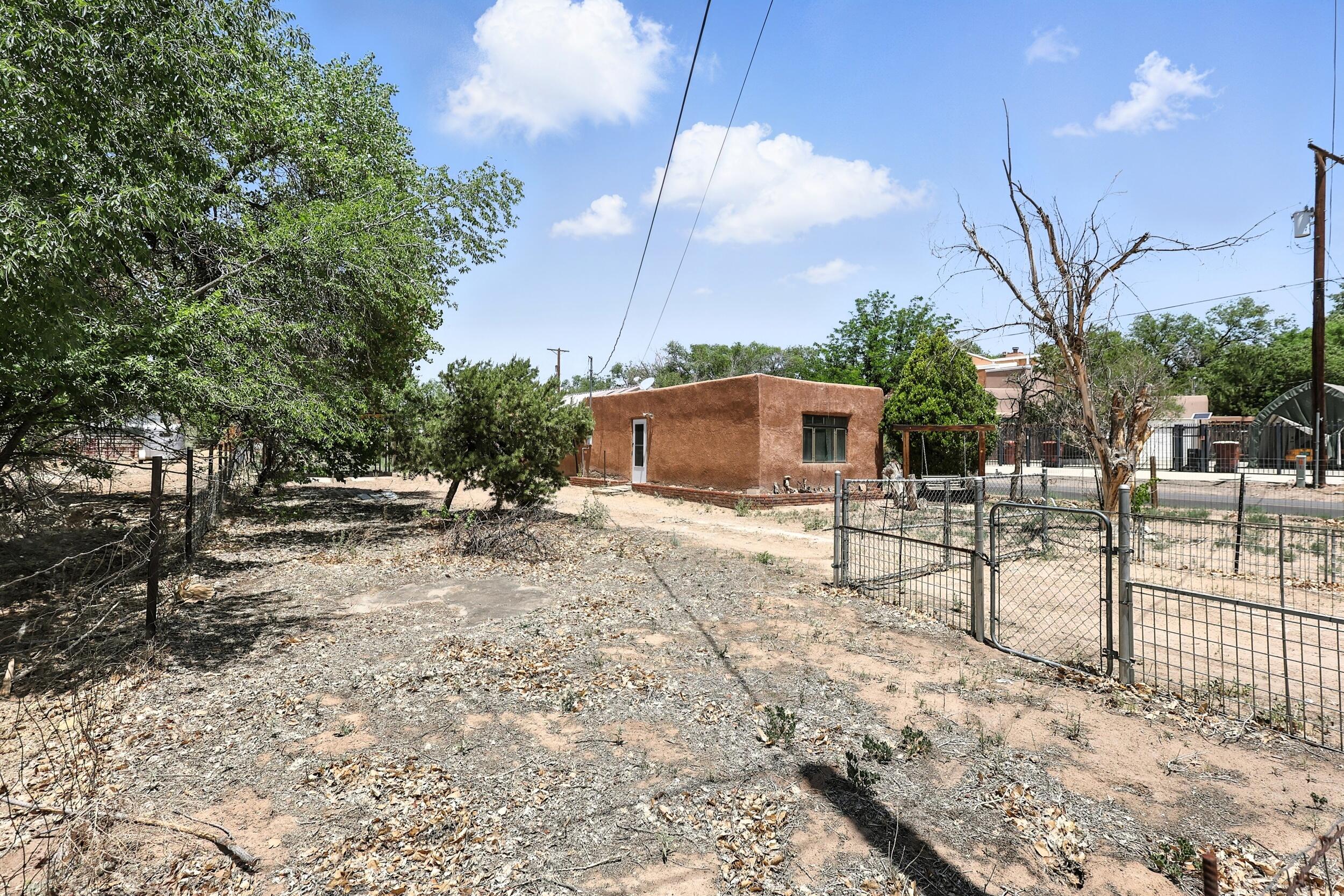921 Frances Lane