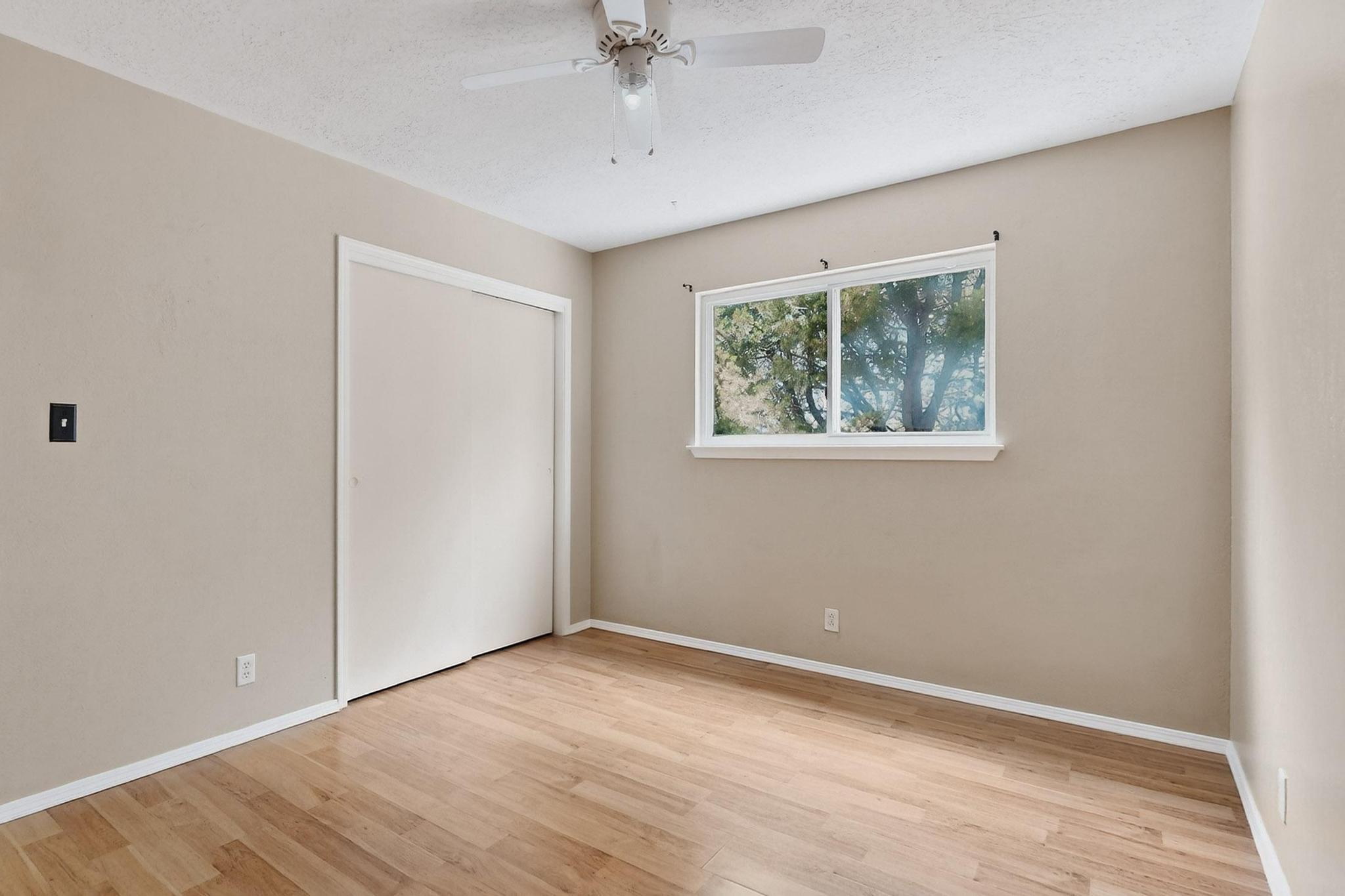 3904 GENERAL BRADLEY Street NE