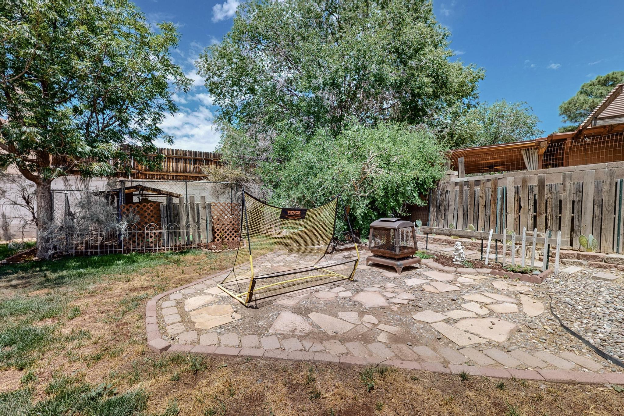 3904 GENERAL BRADLEY Street NE