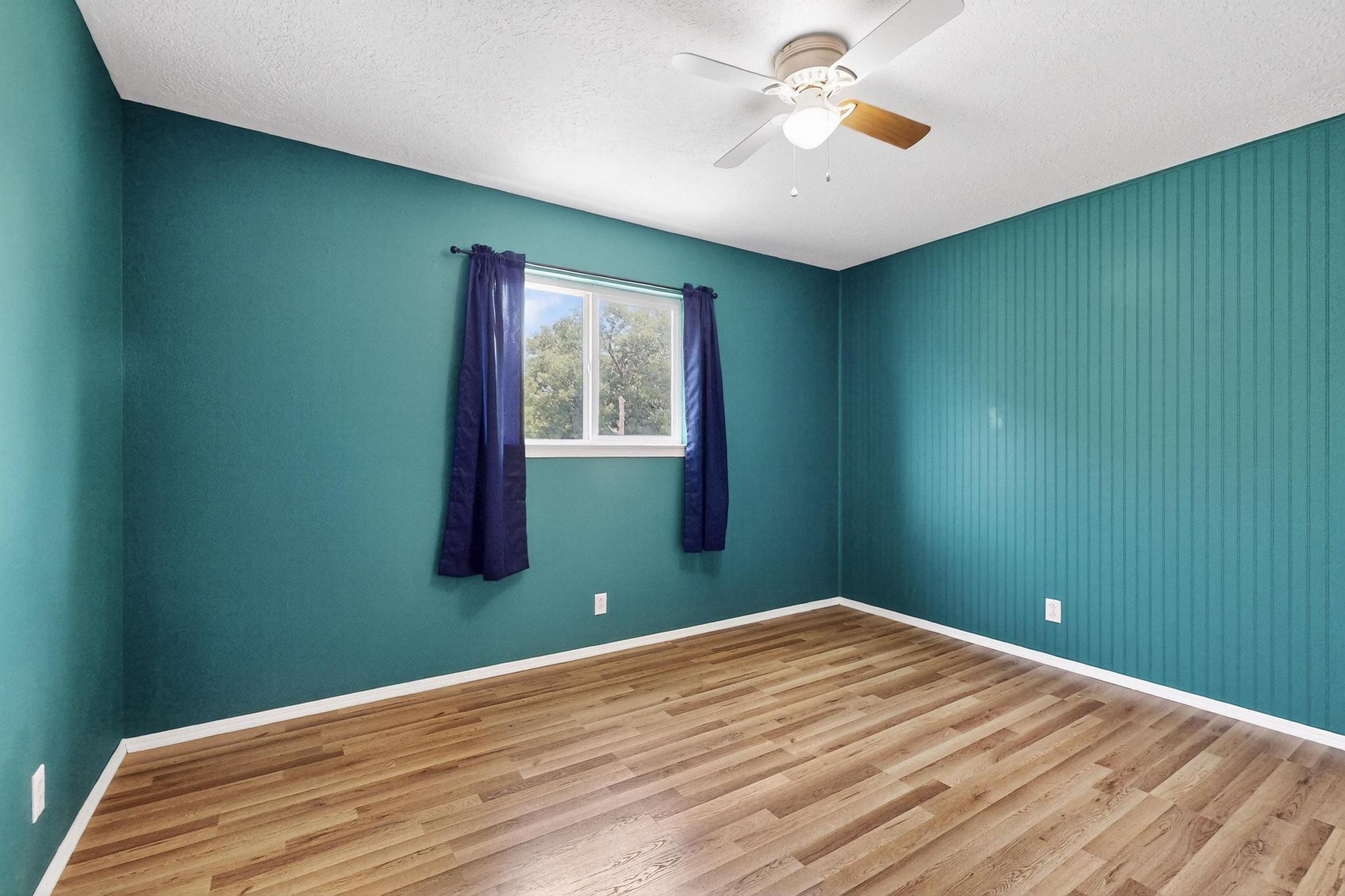 3904 GENERAL BRADLEY Street NE