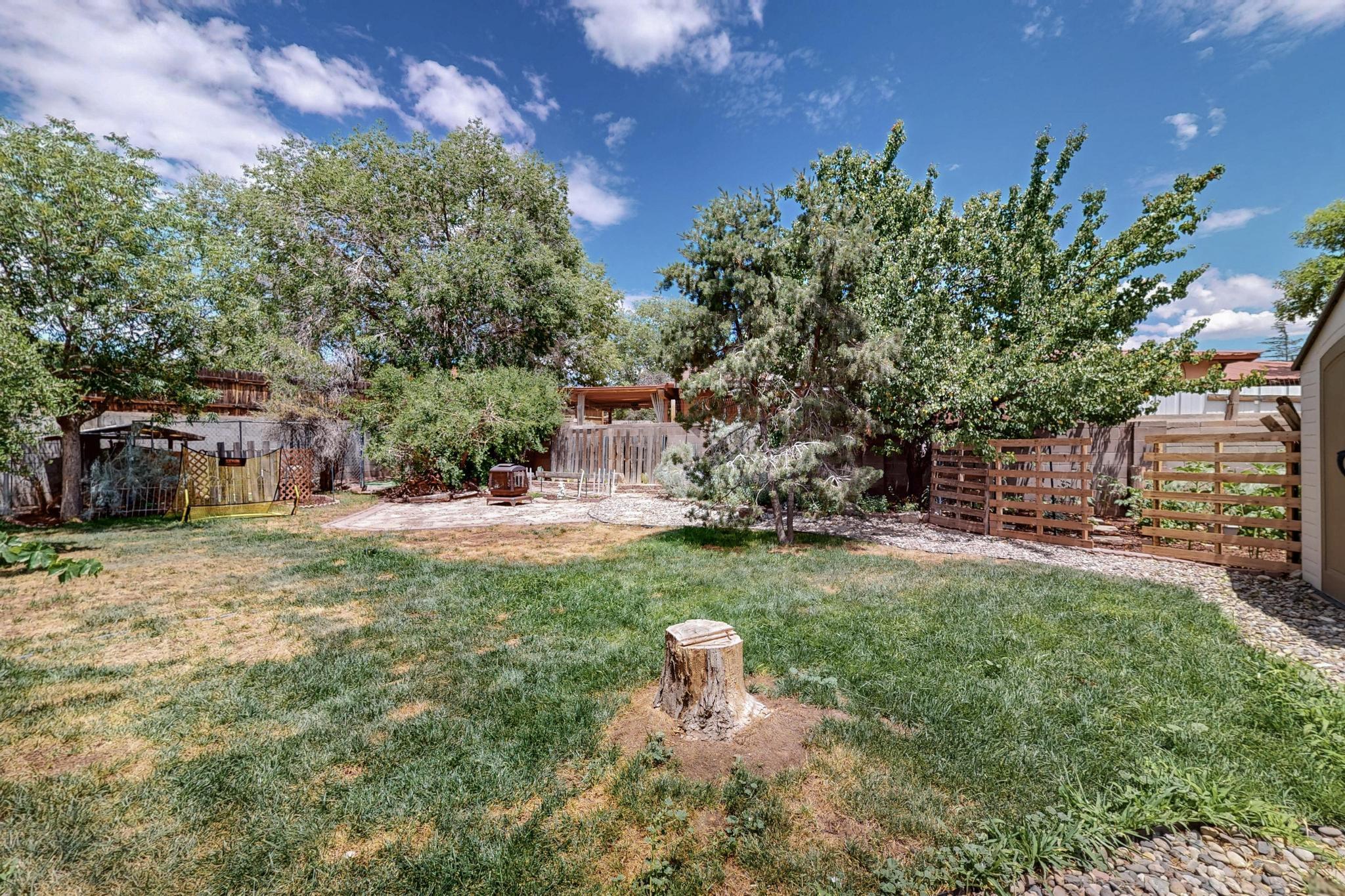 3904 GENERAL BRADLEY Street NE