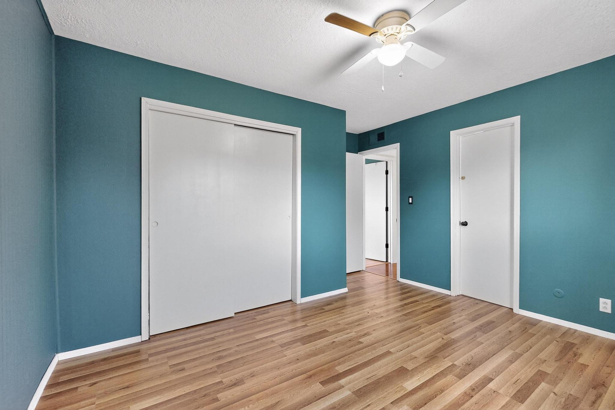 3904 GENERAL BRADLEY Street NE