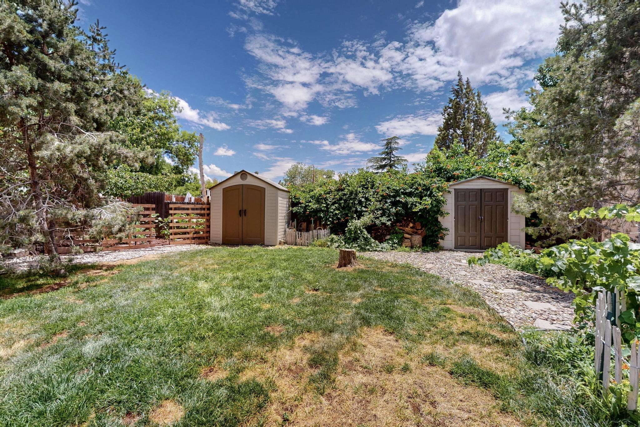 3904 GENERAL BRADLEY Street NE