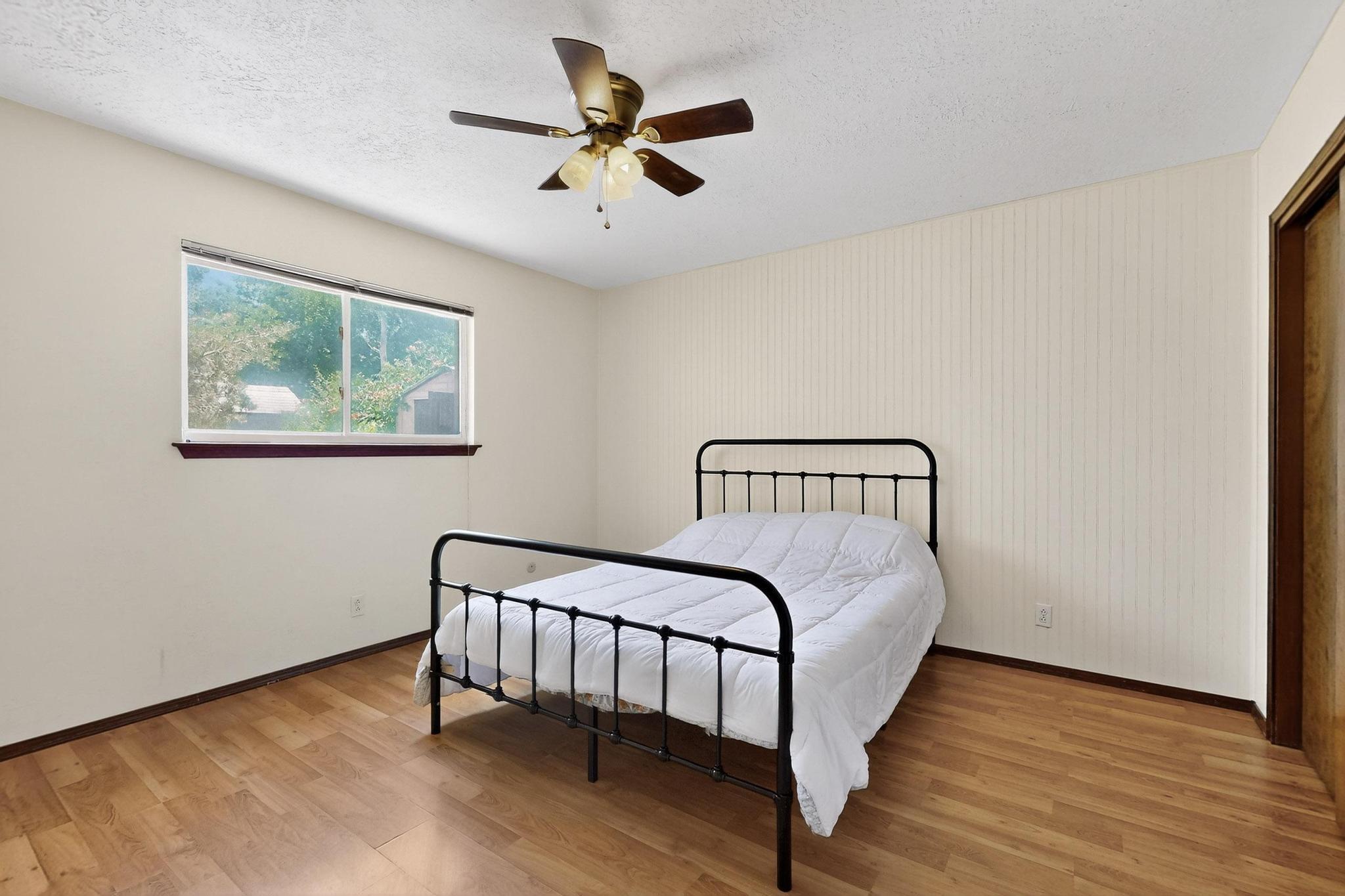 3904 GENERAL BRADLEY Street NE