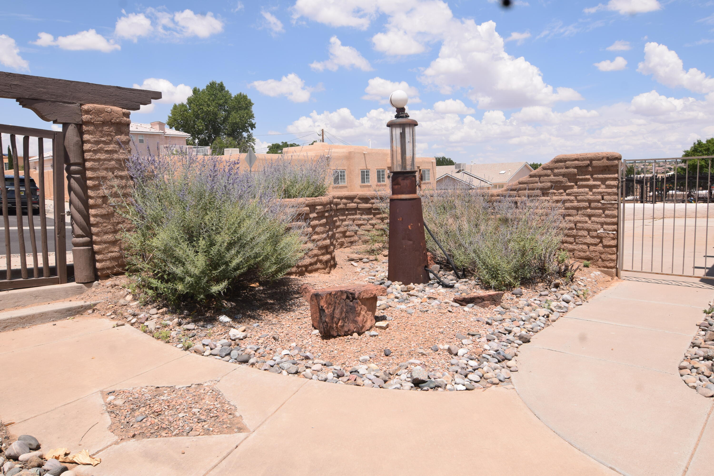 10612 DOVER Street NW