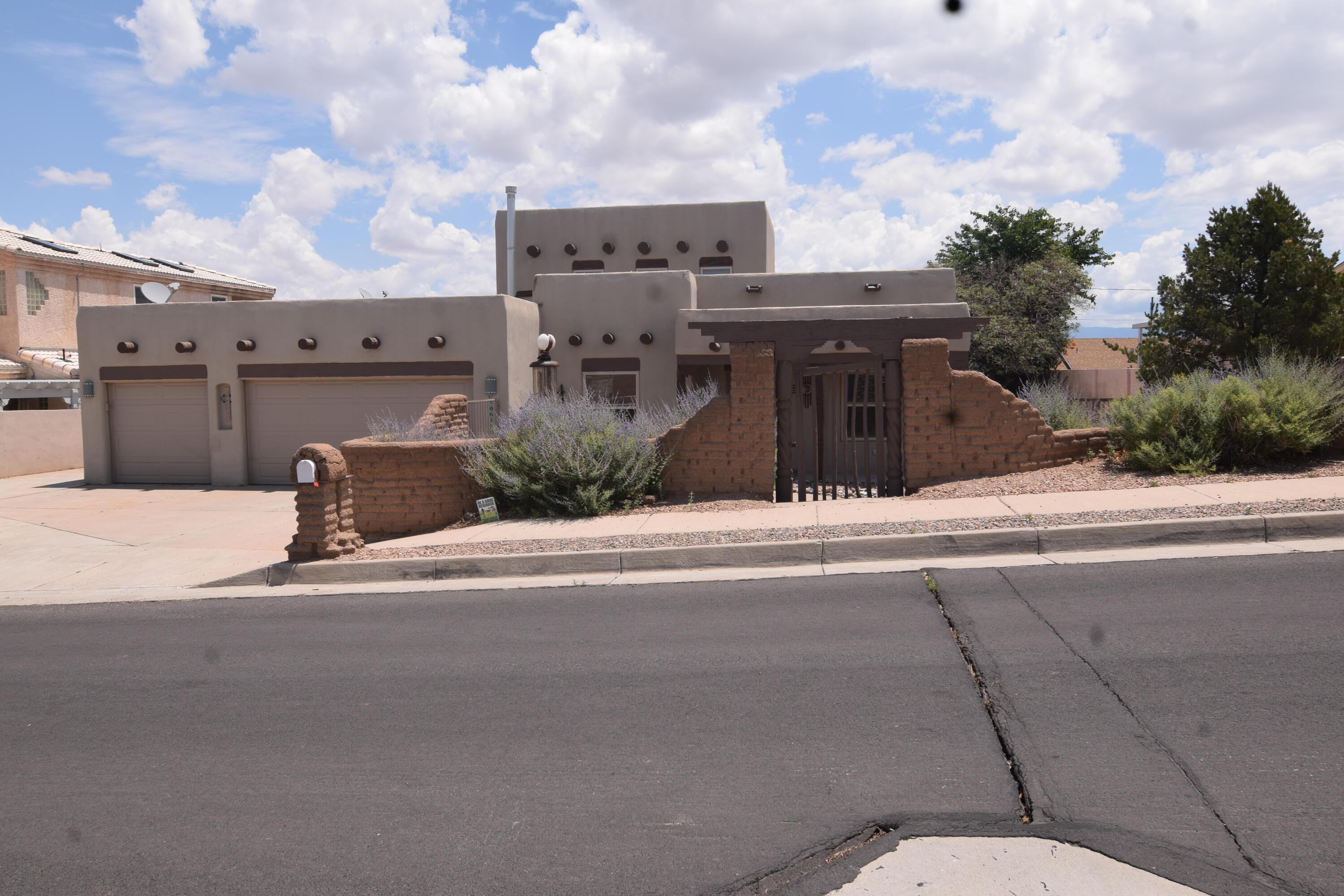 10612 DOVER Street NW