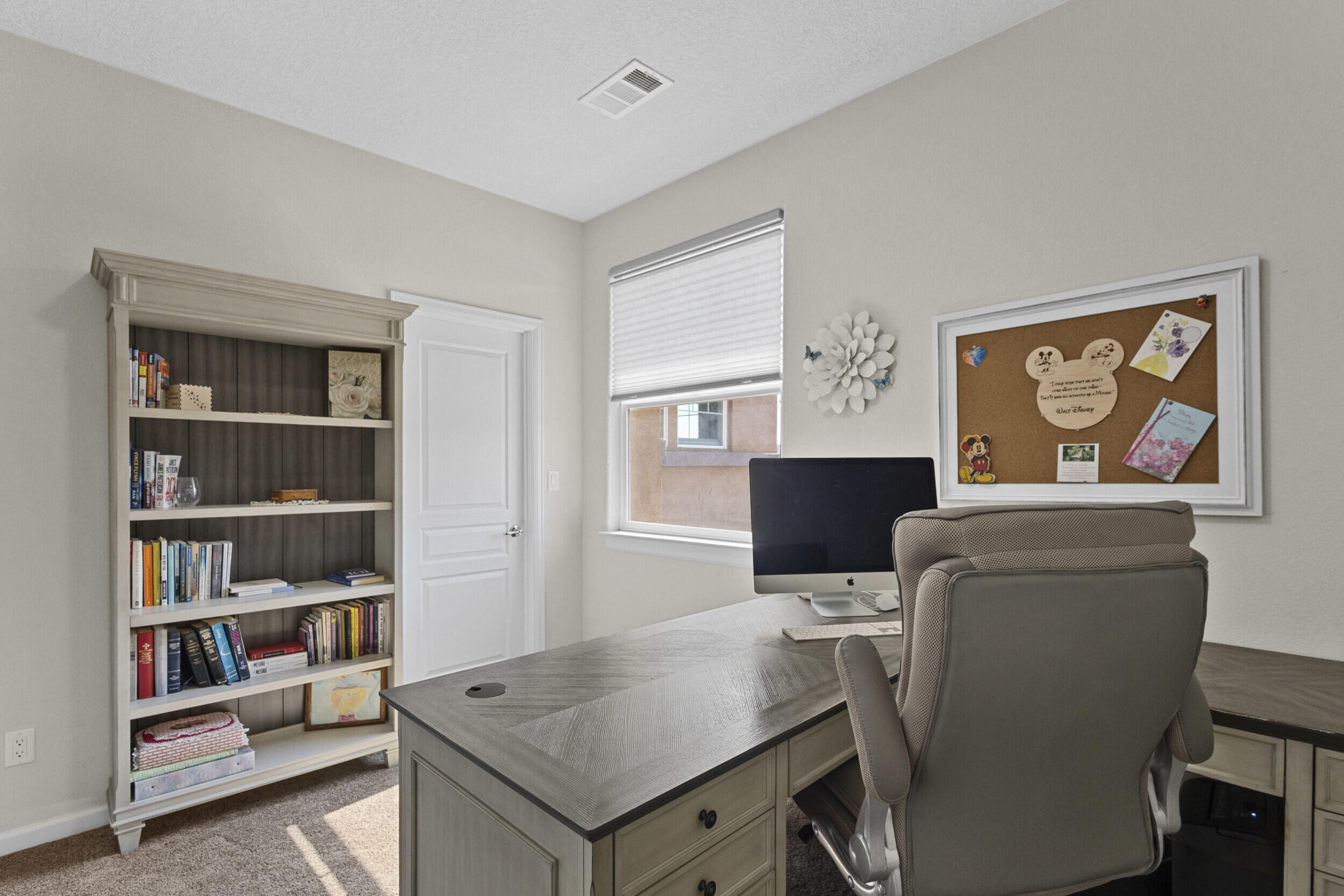 44 LOS BALCONES Place NE