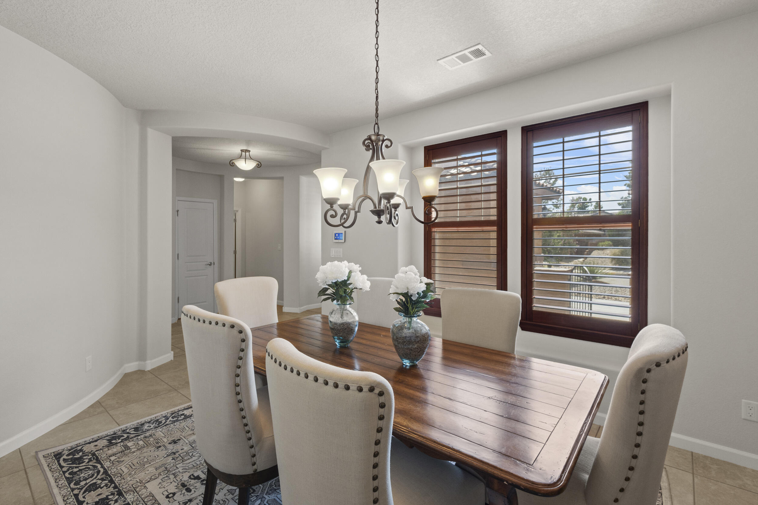 44 LOS BALCONES Place NE