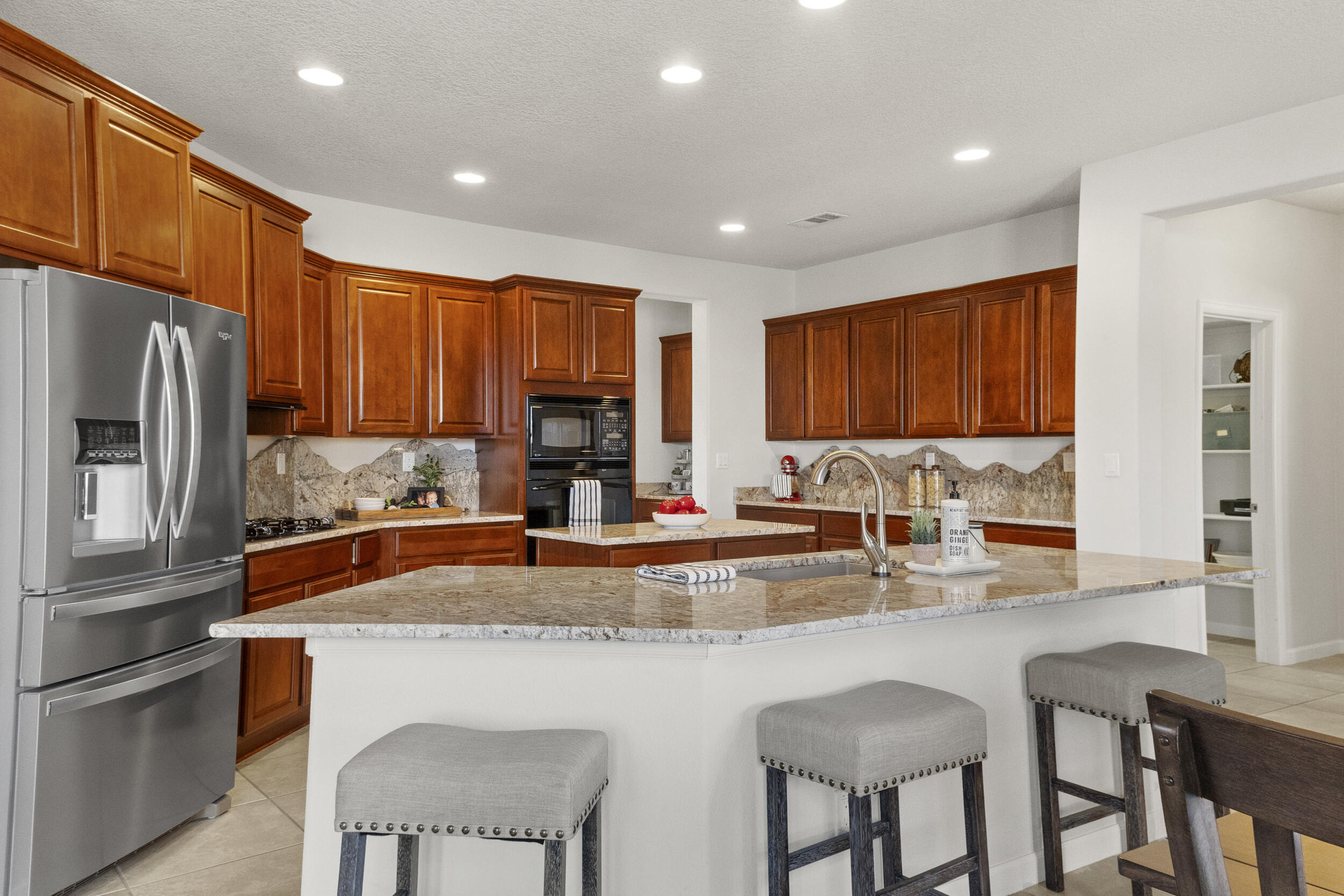 44 LOS BALCONES Place NE