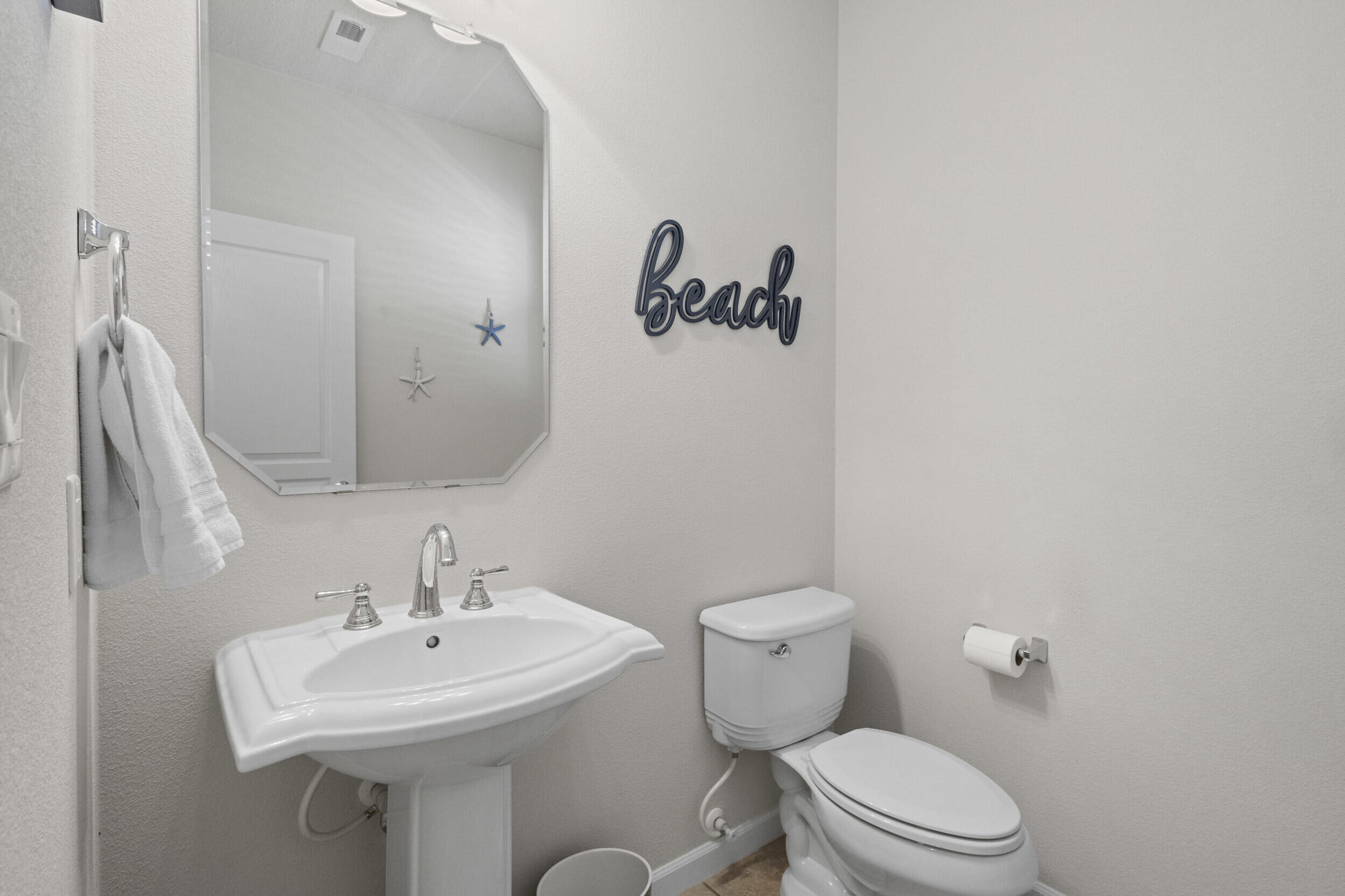 44 LOS BALCONES Place NE