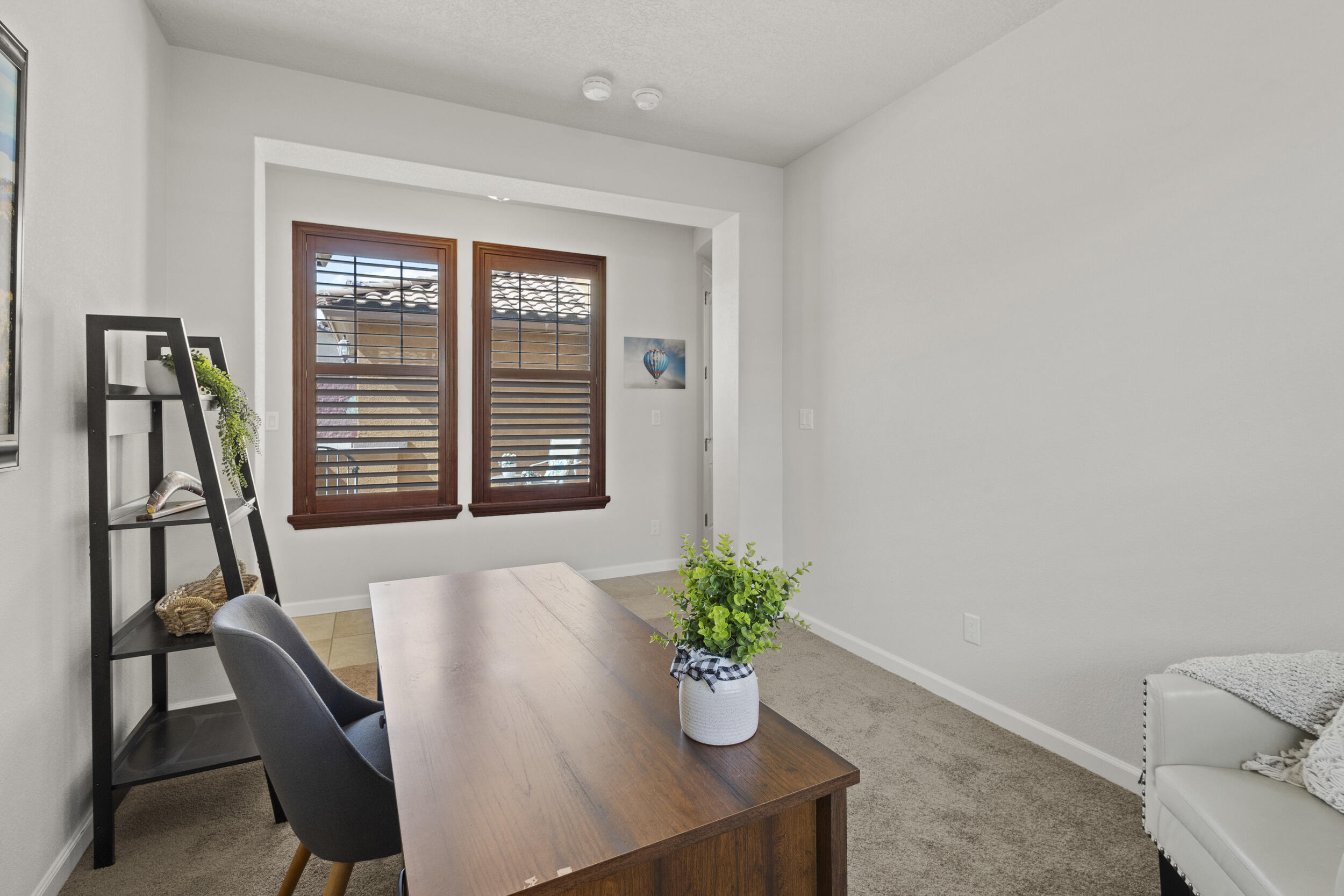 44 LOS BALCONES Place NE