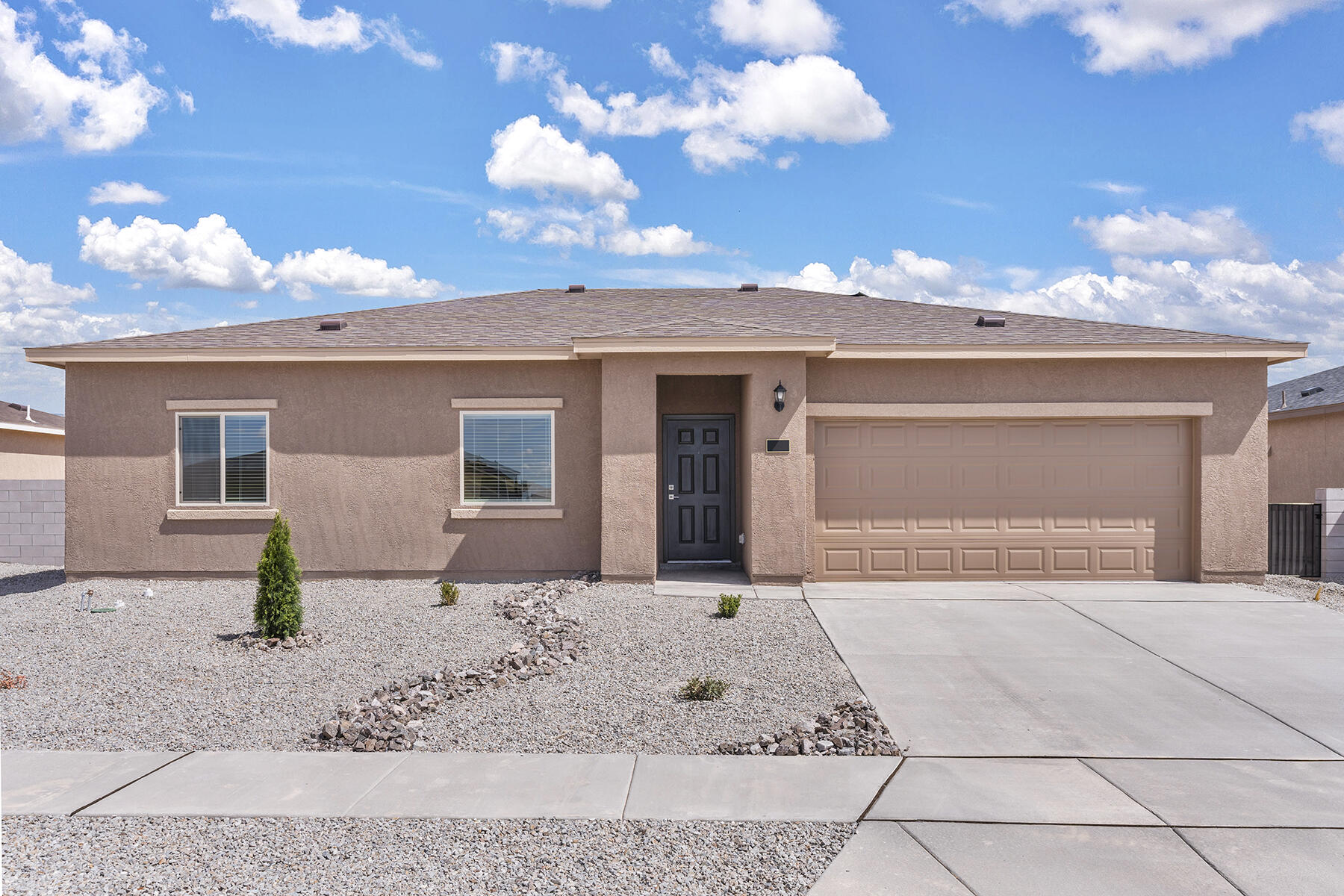 2513 Calle del los Claveles