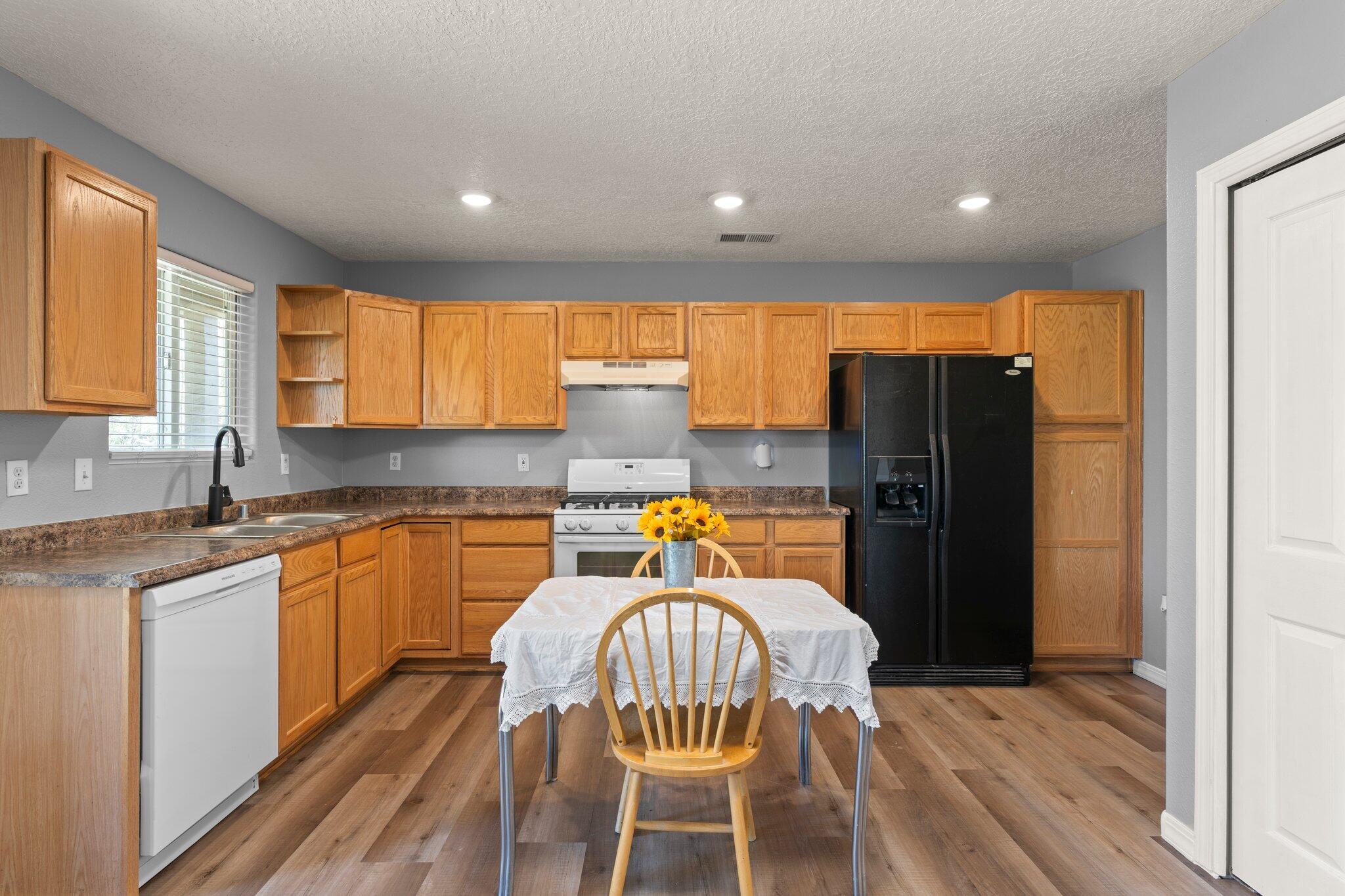 122 JESSE JAMES Road