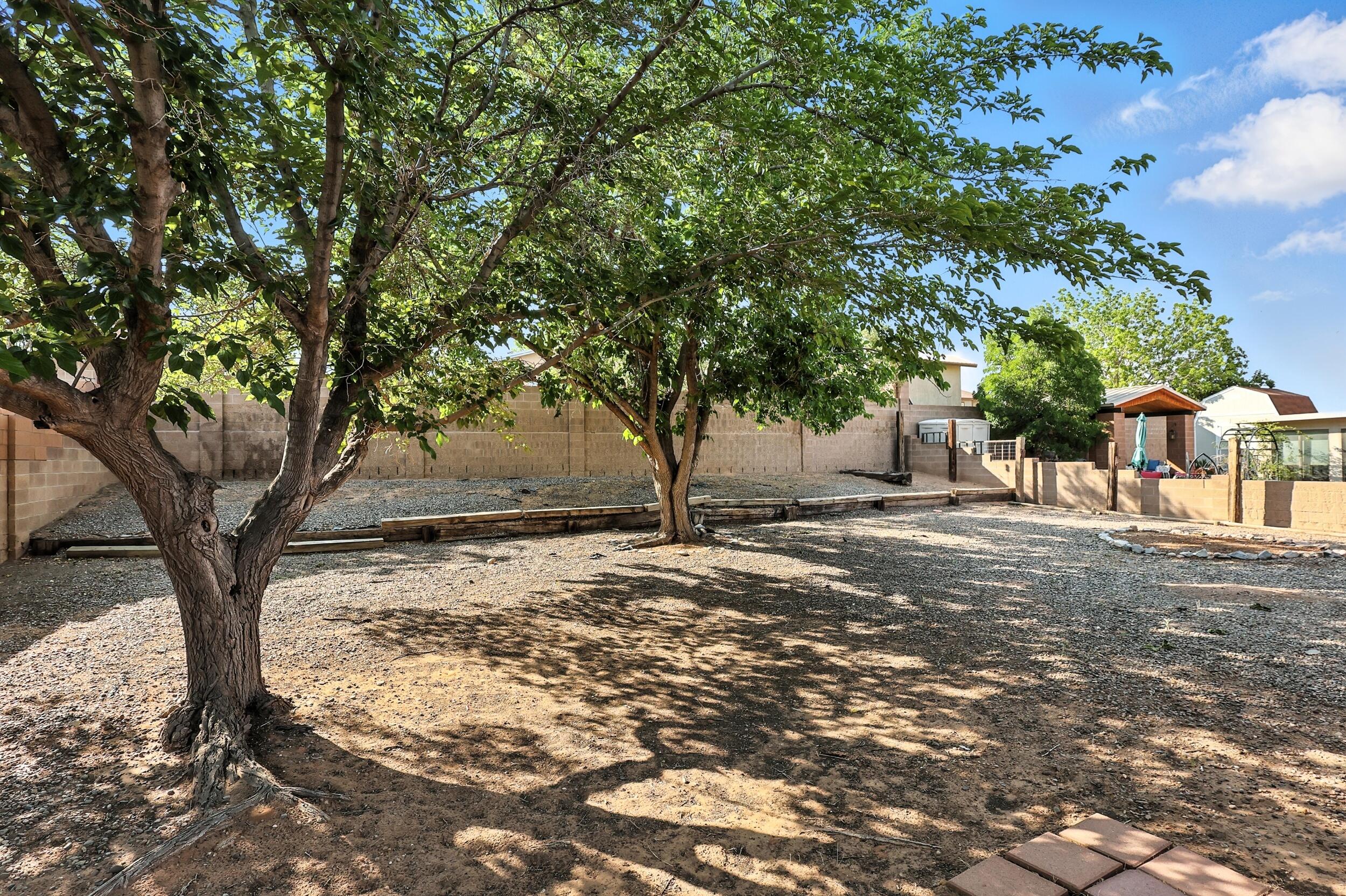 1913 ROANOKE Drive NE