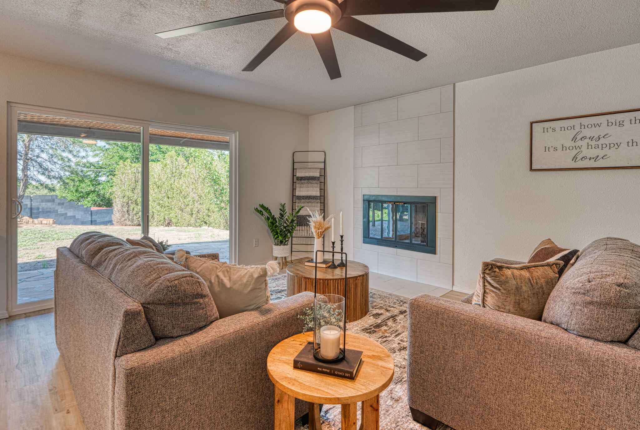 12704 EASTRIDGE Place NE