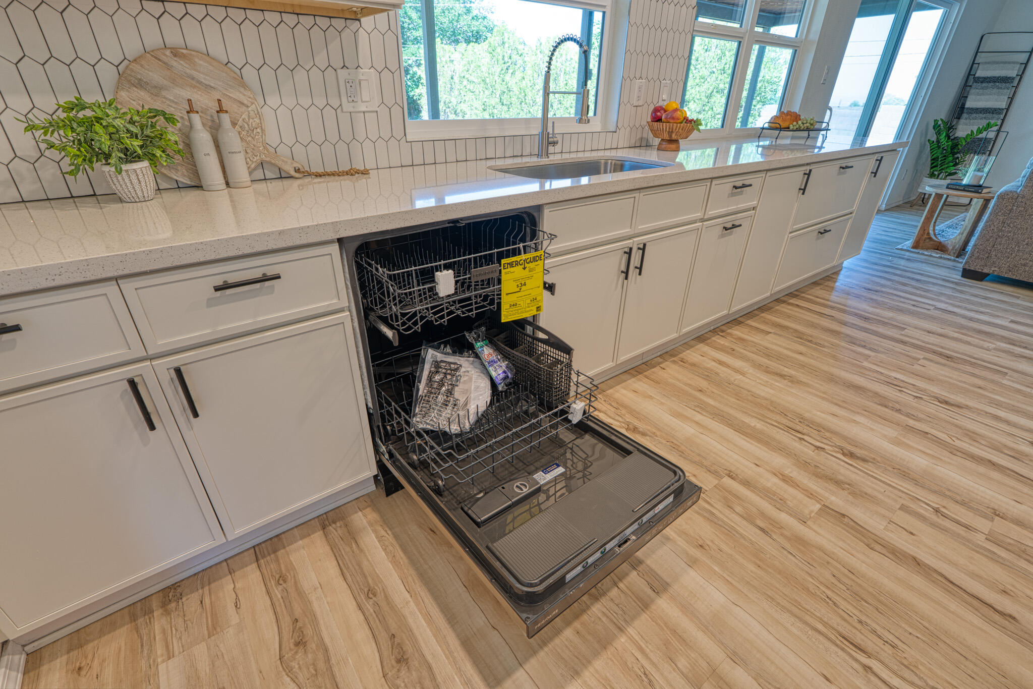 12704 EASTRIDGE Place NE