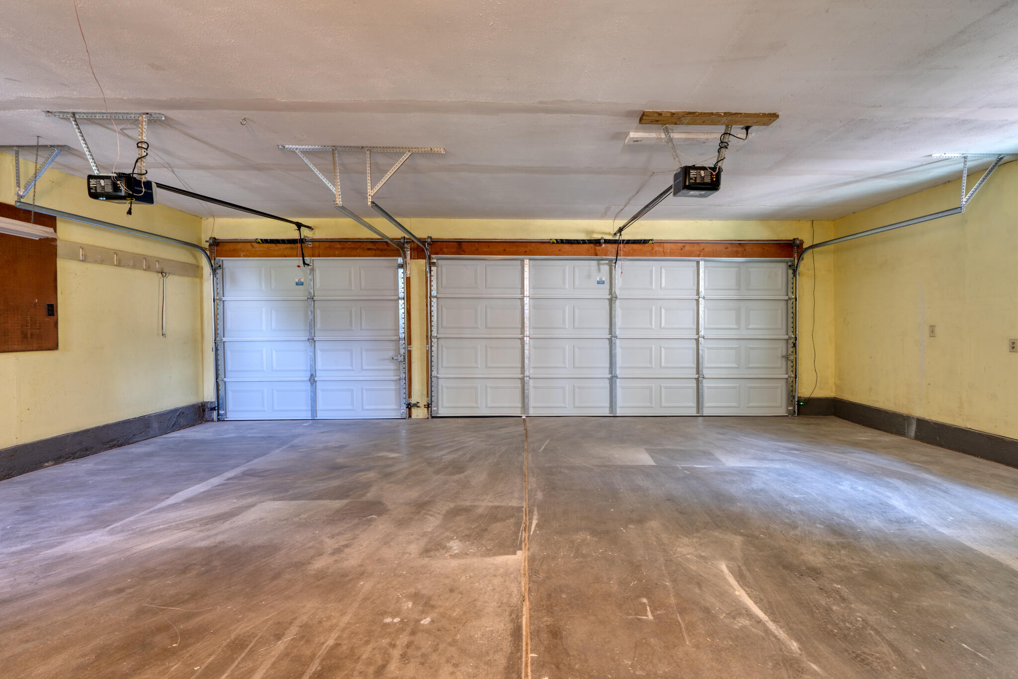 12704 EASTRIDGE Place NE