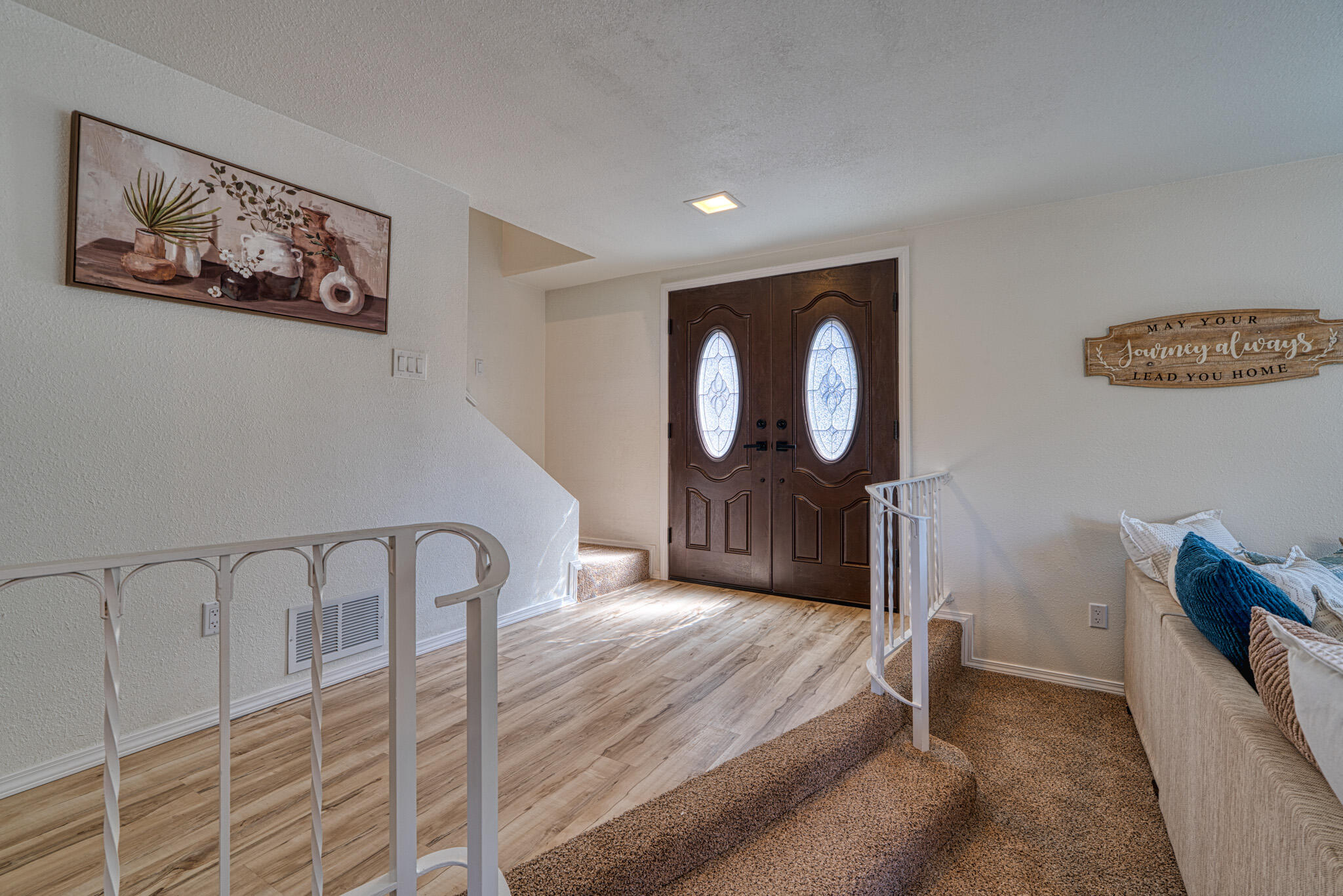 12704 EASTRIDGE Place NE