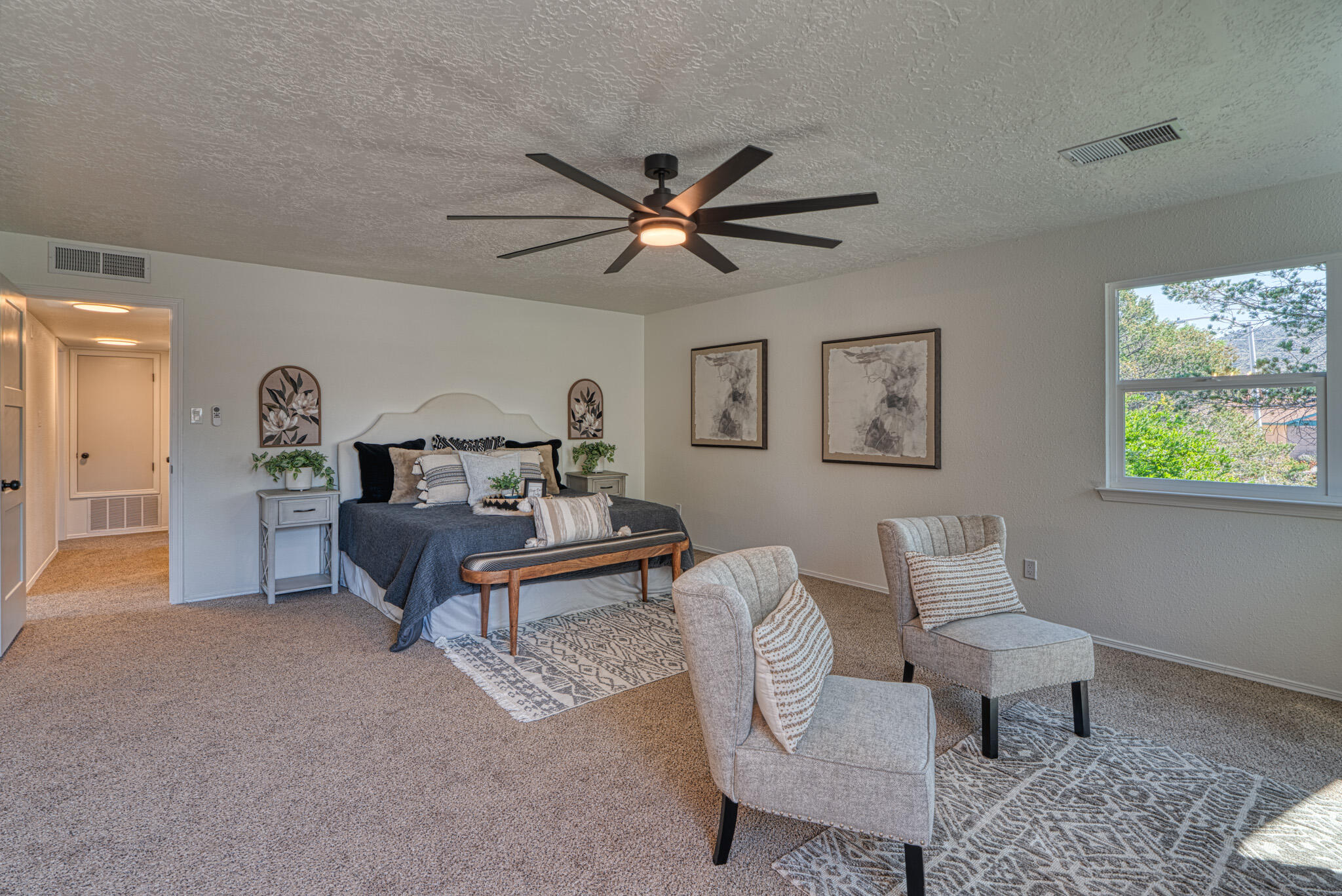 12704 EASTRIDGE Place NE