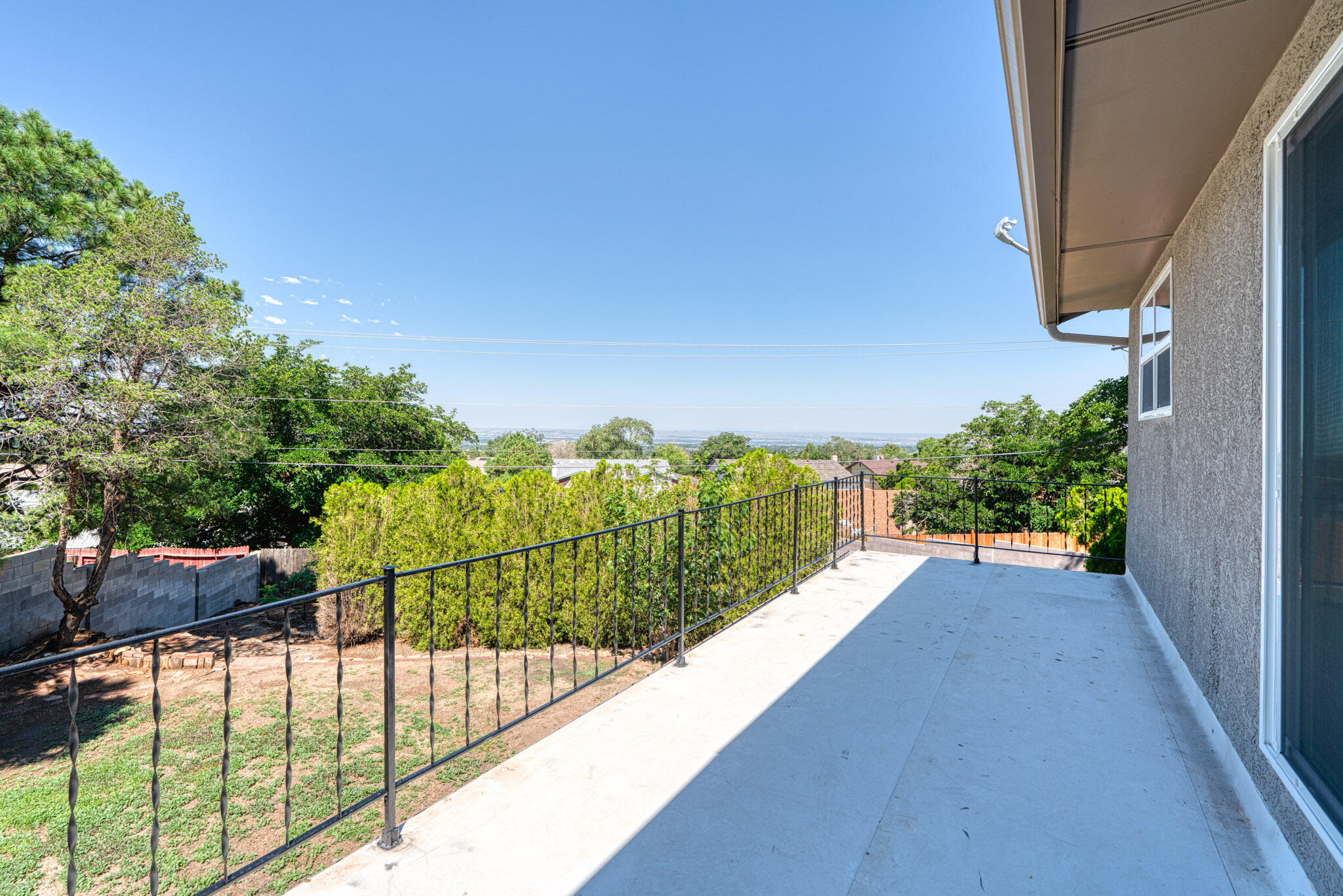 12704 EASTRIDGE Place NE