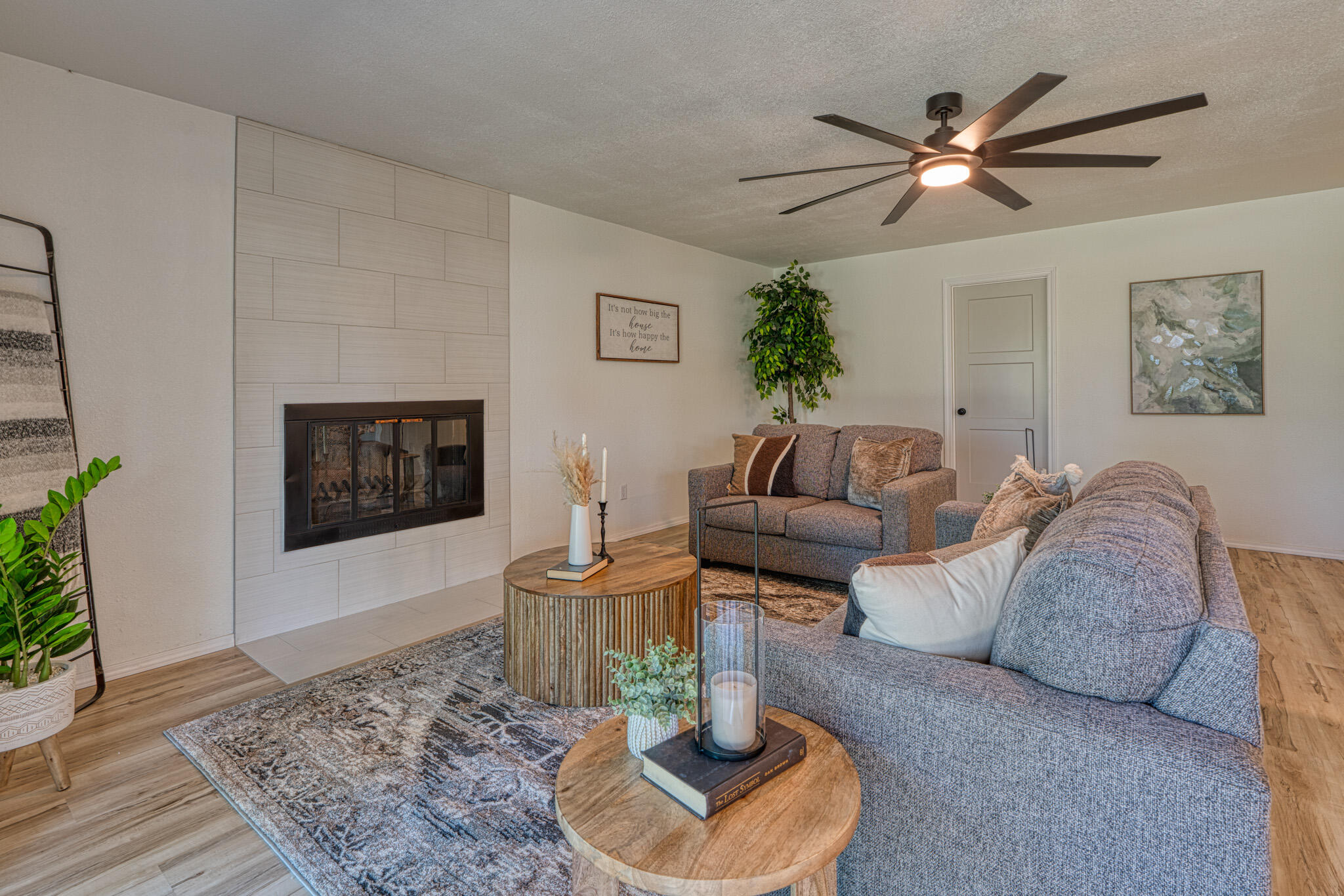 12704 EASTRIDGE Place NE