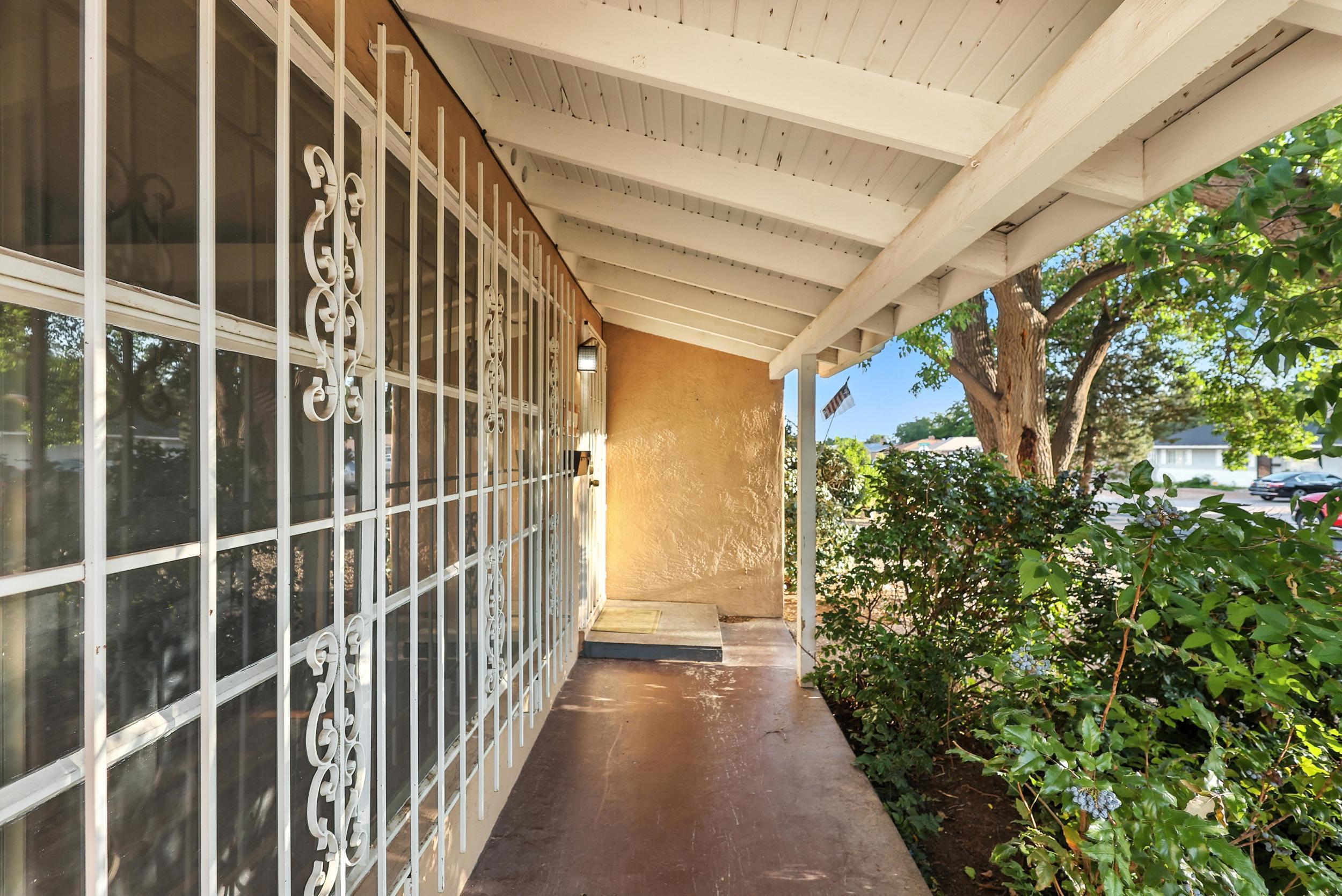 2908 ARIZONA Street NE