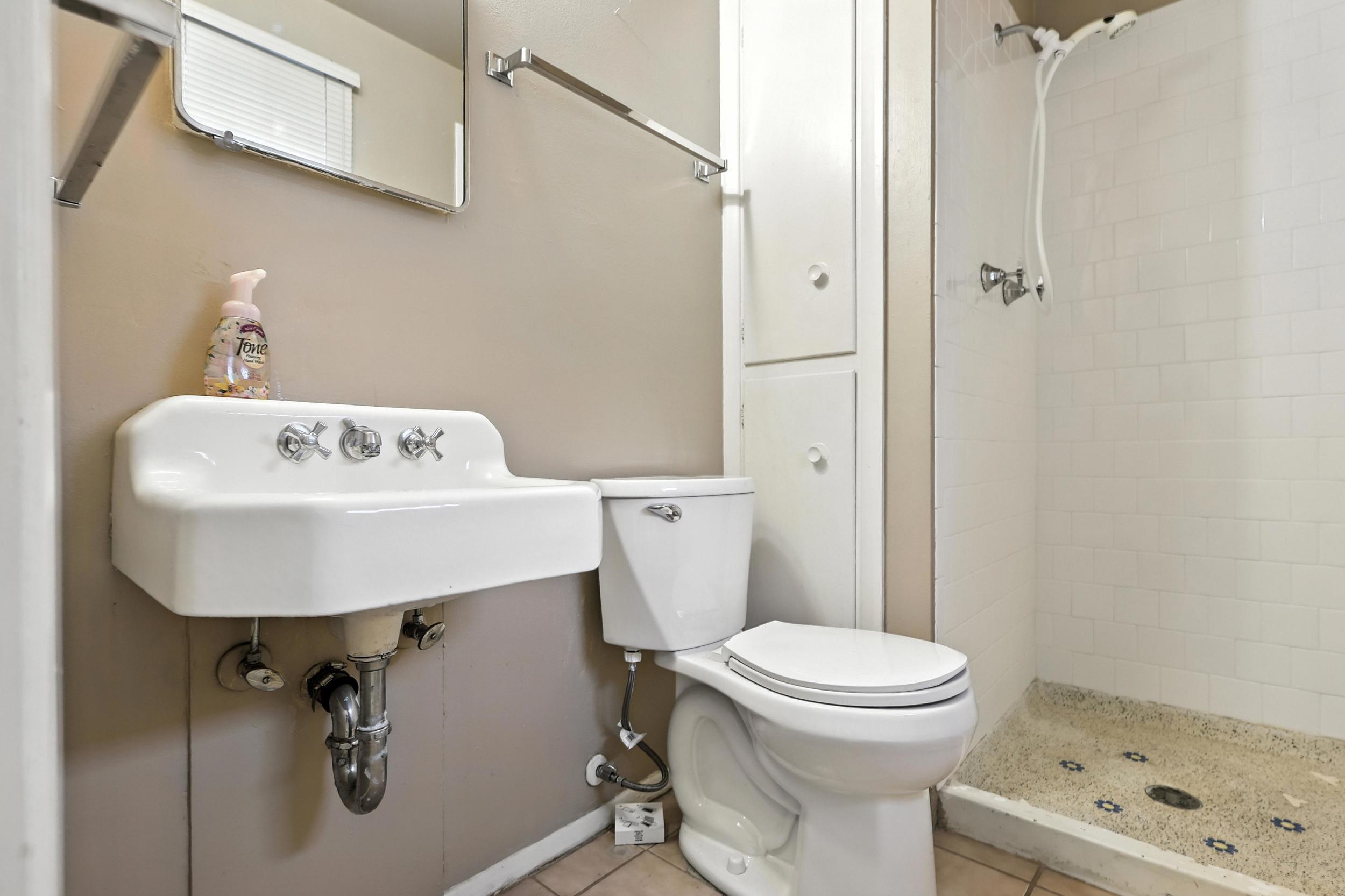 2908 ARIZONA Street NE