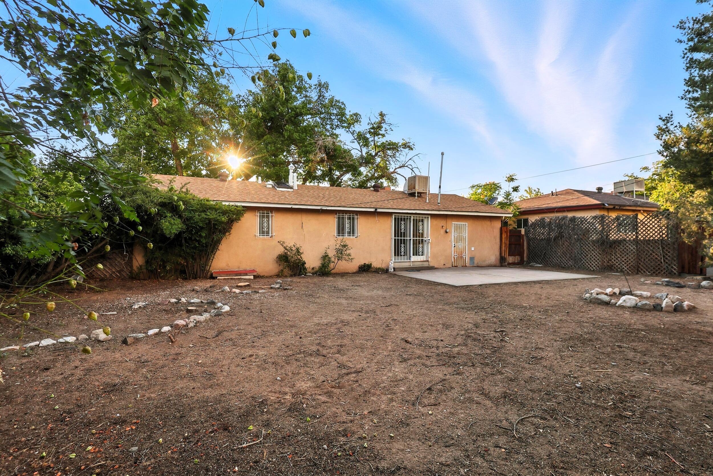 2908 ARIZONA Street NE