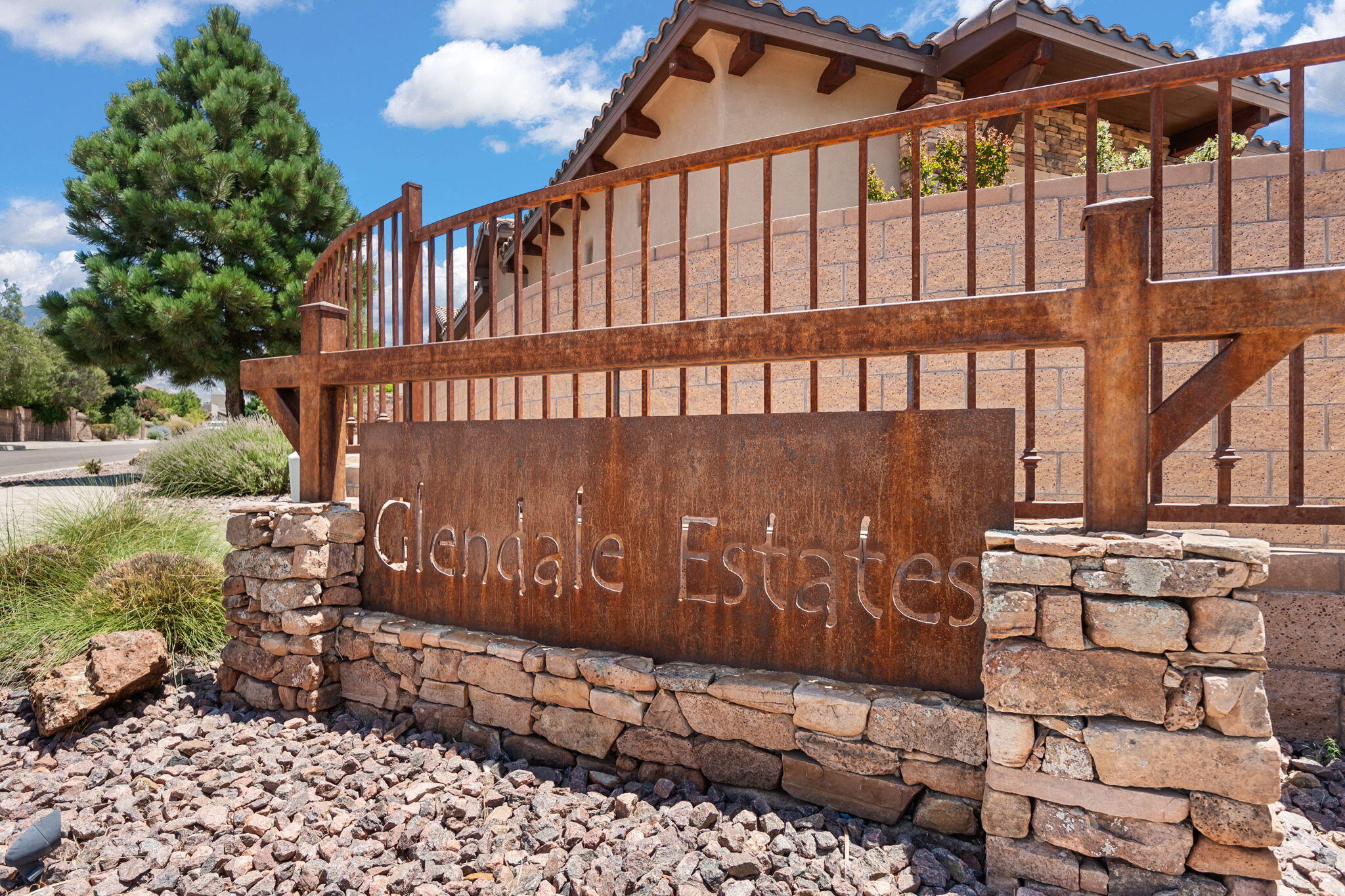 9123 TWILIGHT Lane NE