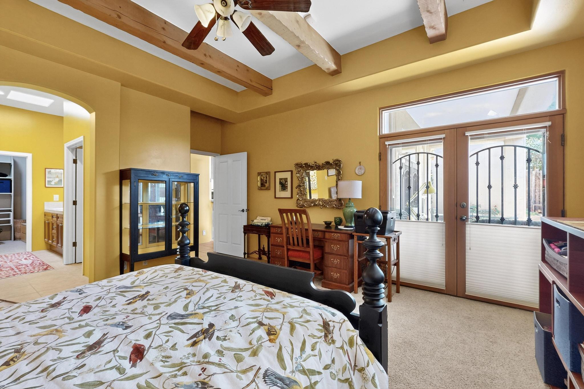 8912 Desert Fox Way NE