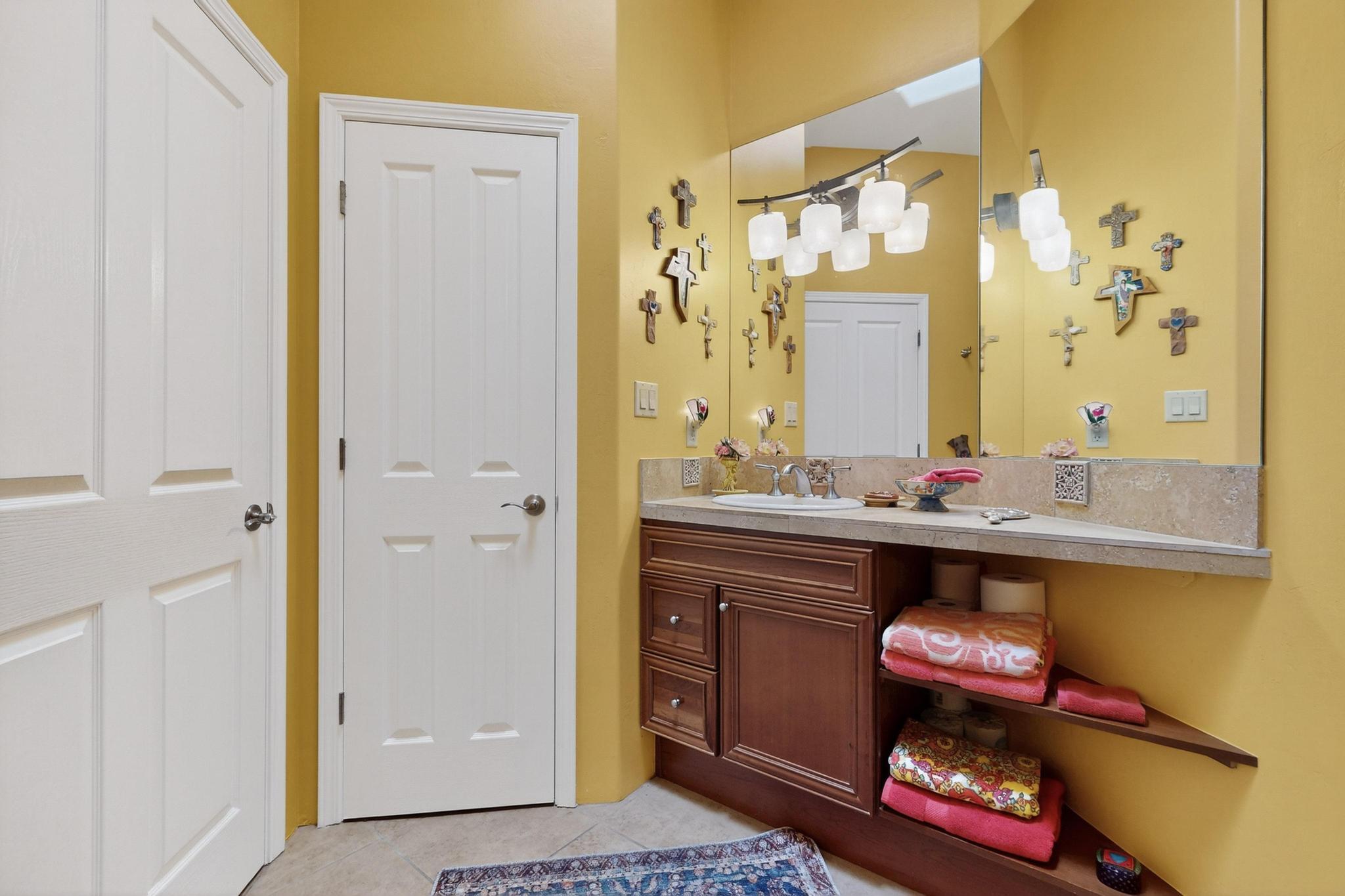 8912 Desert Fox Way NE