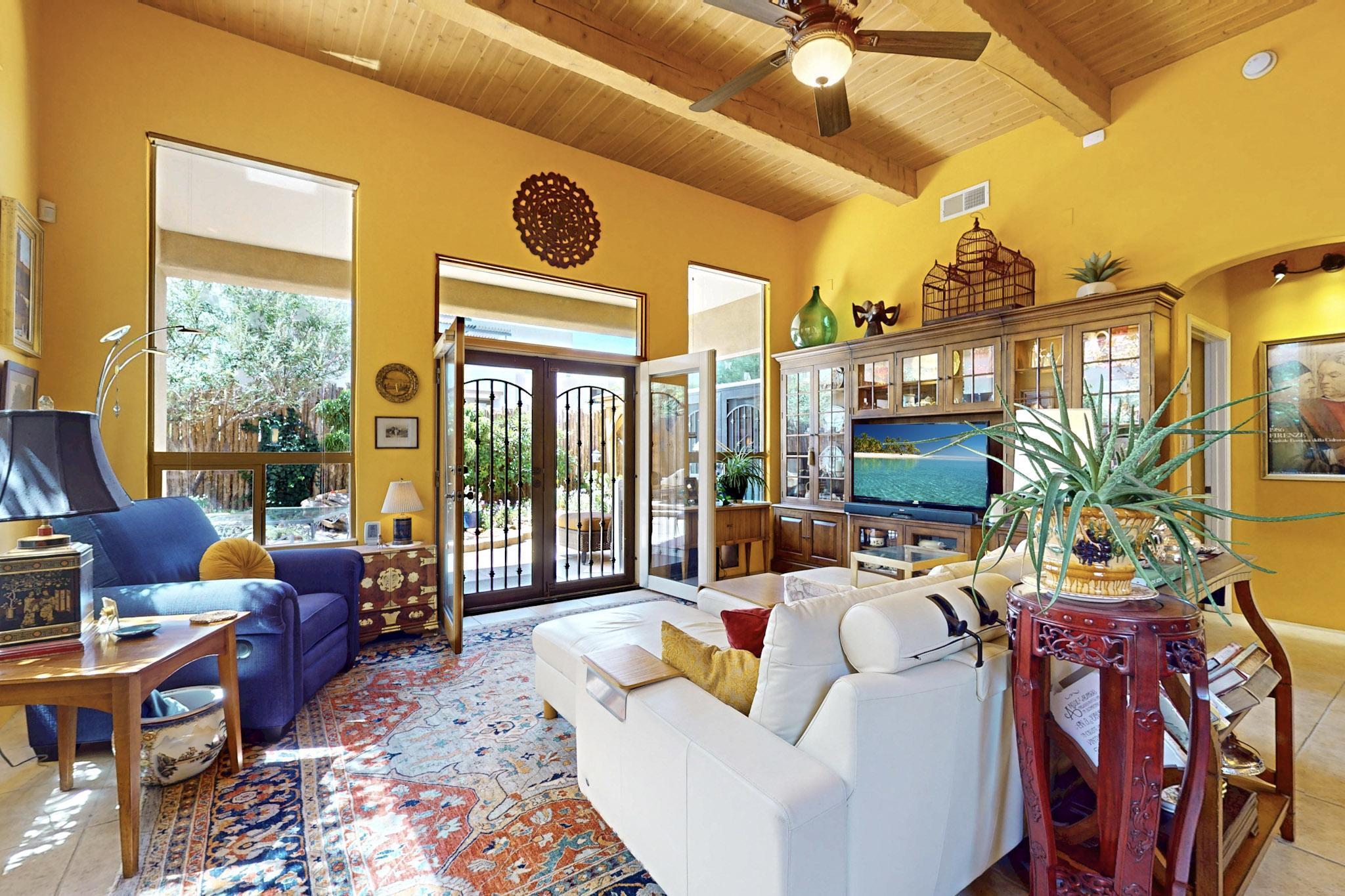 8912 Desert Fox Way NE